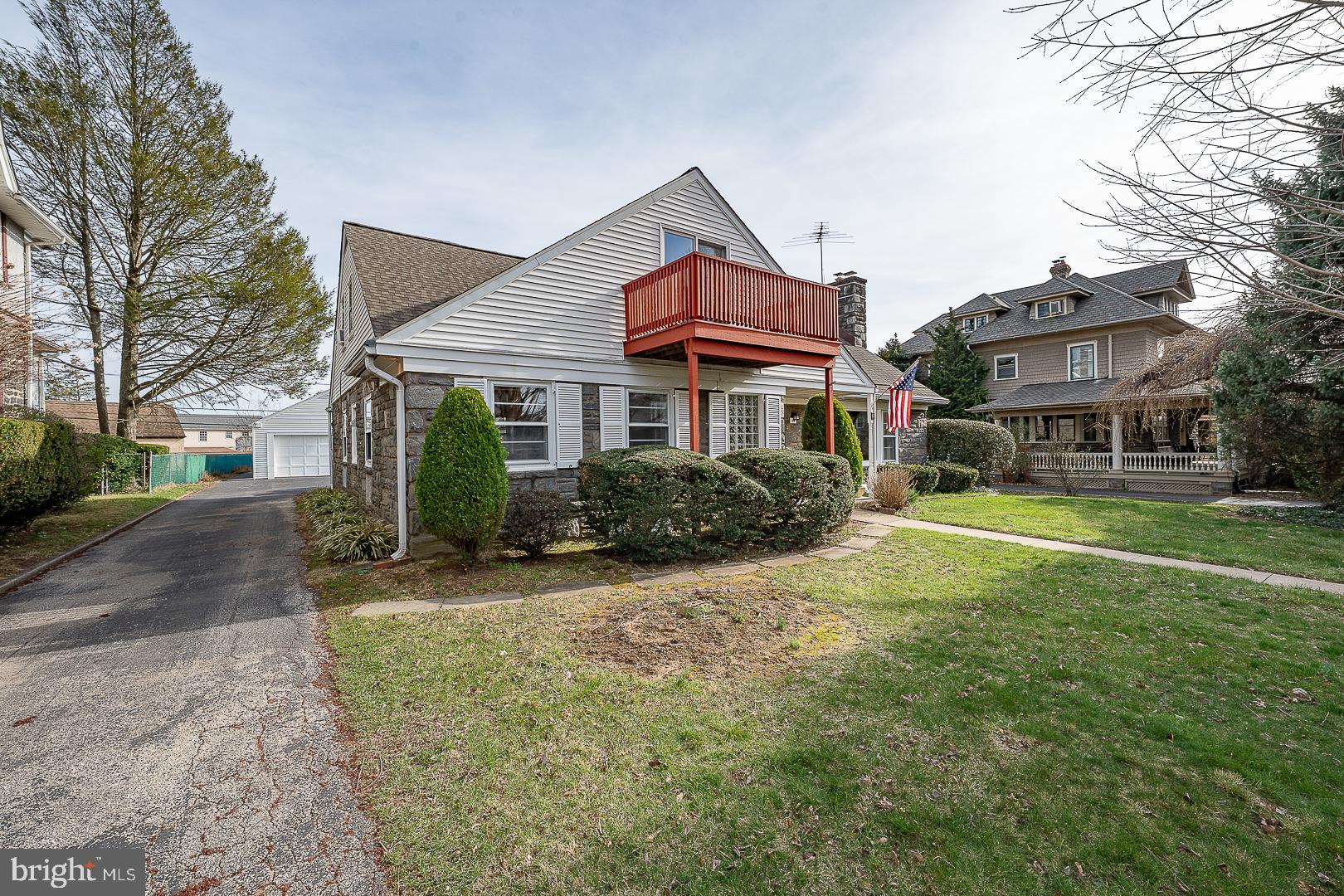 LLANERCH - Residential