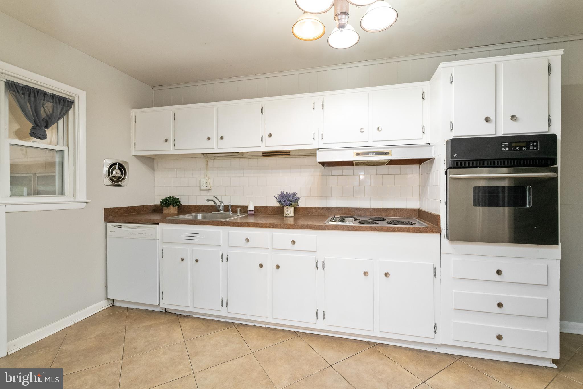 OAKLEIGH - Residential