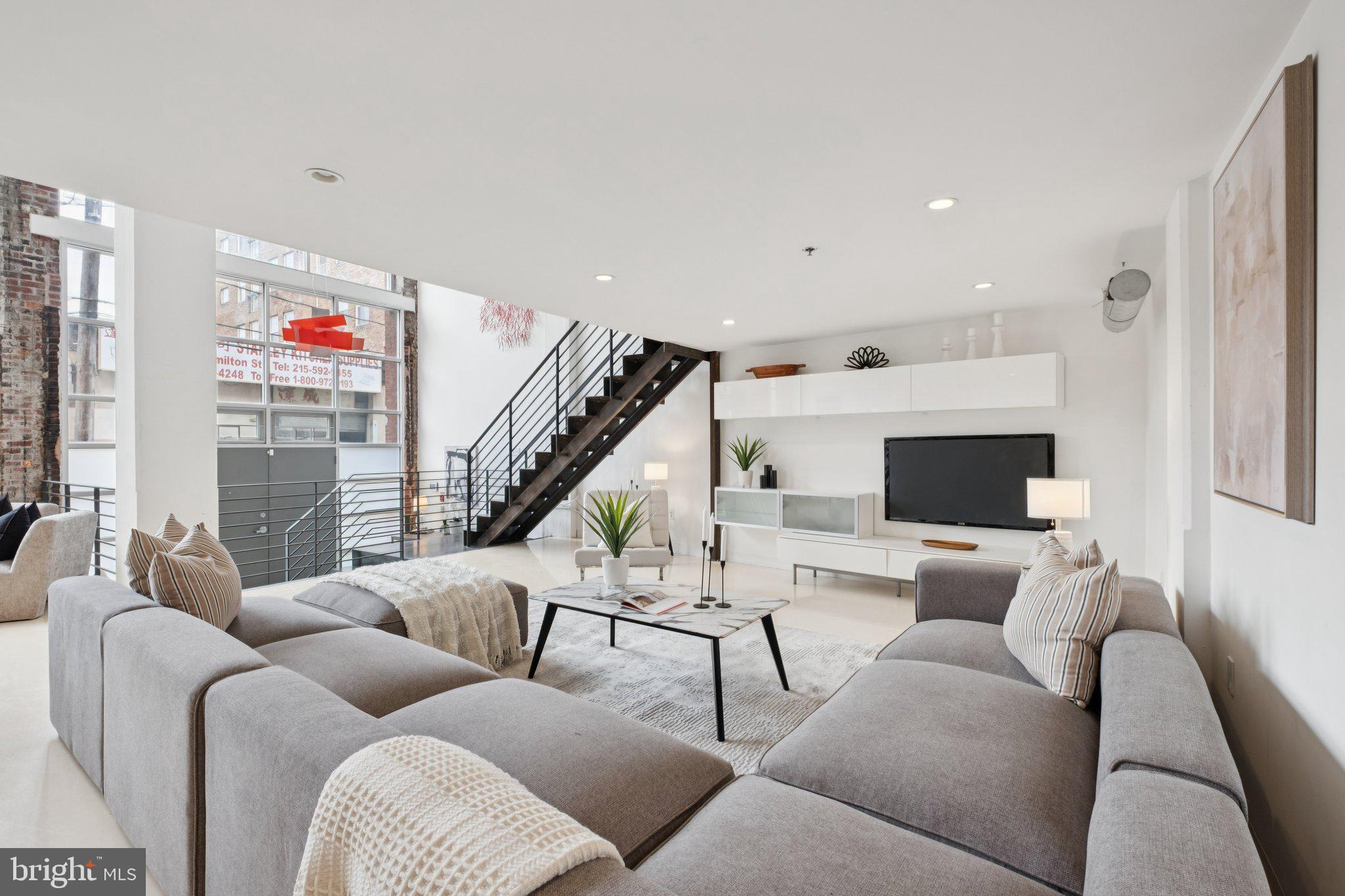 1234 HAMILTON STREET 00 102