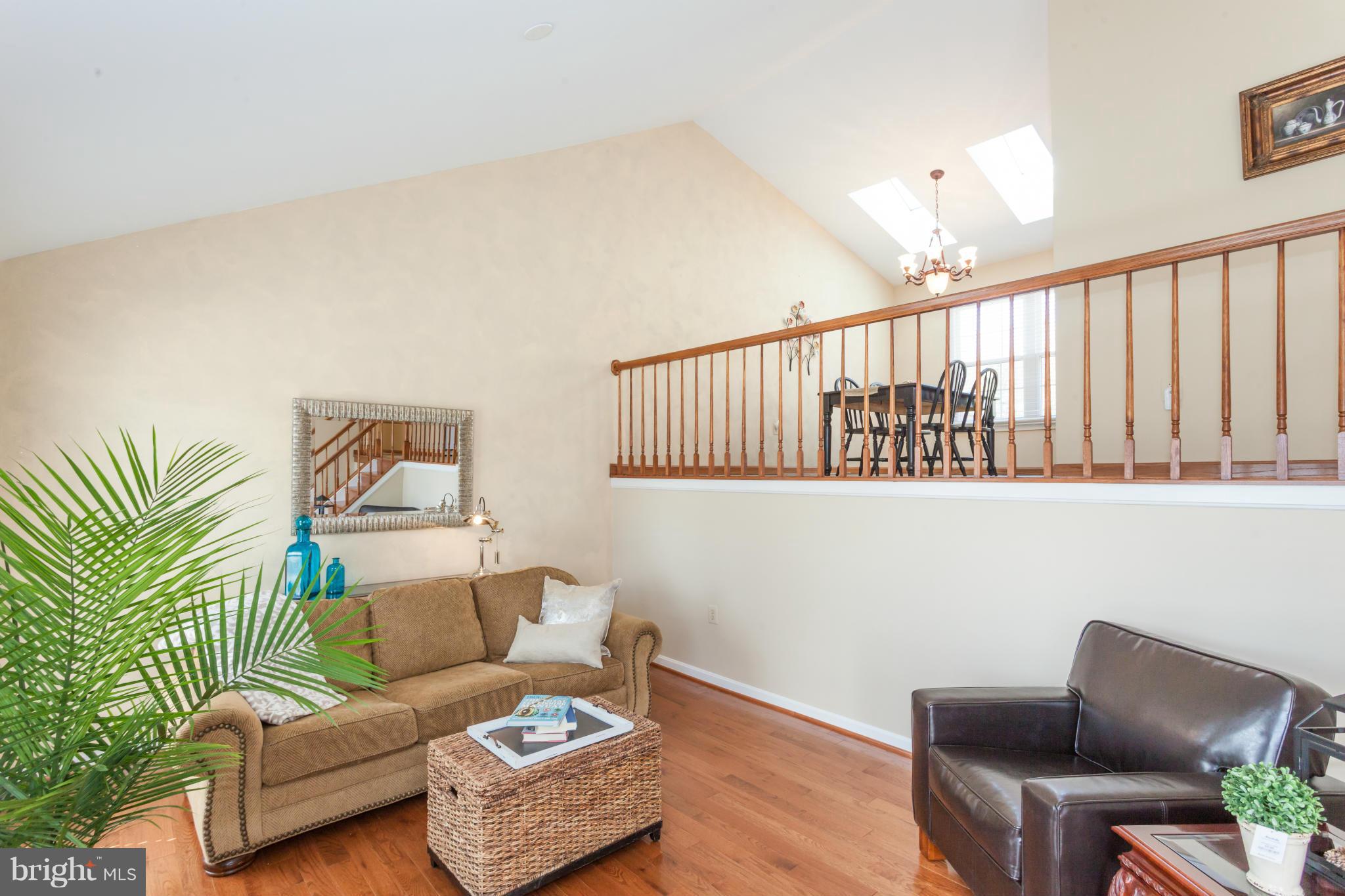 COUNTRYSIDE - Residential