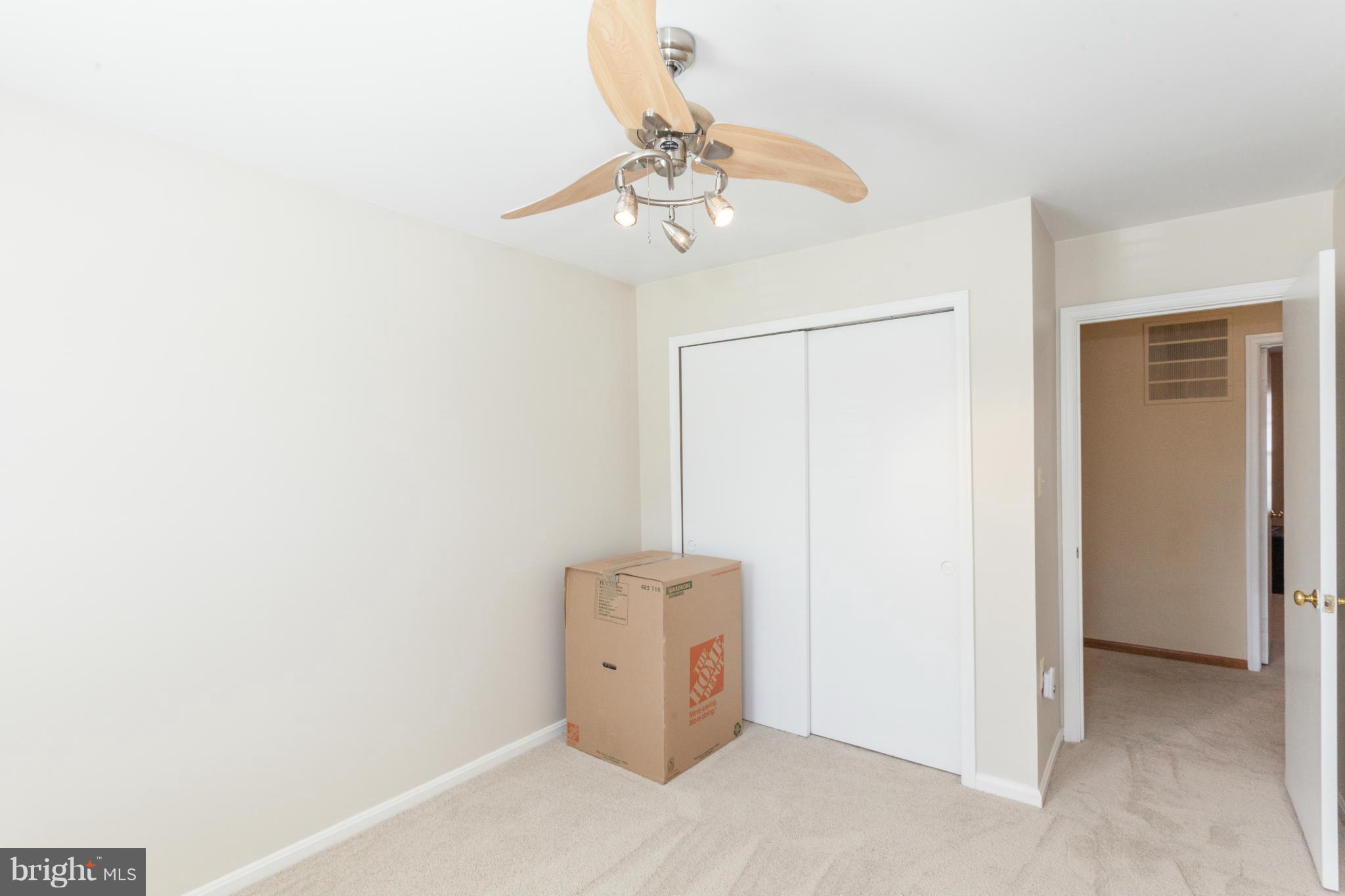 COUNTRYSIDE - Residential