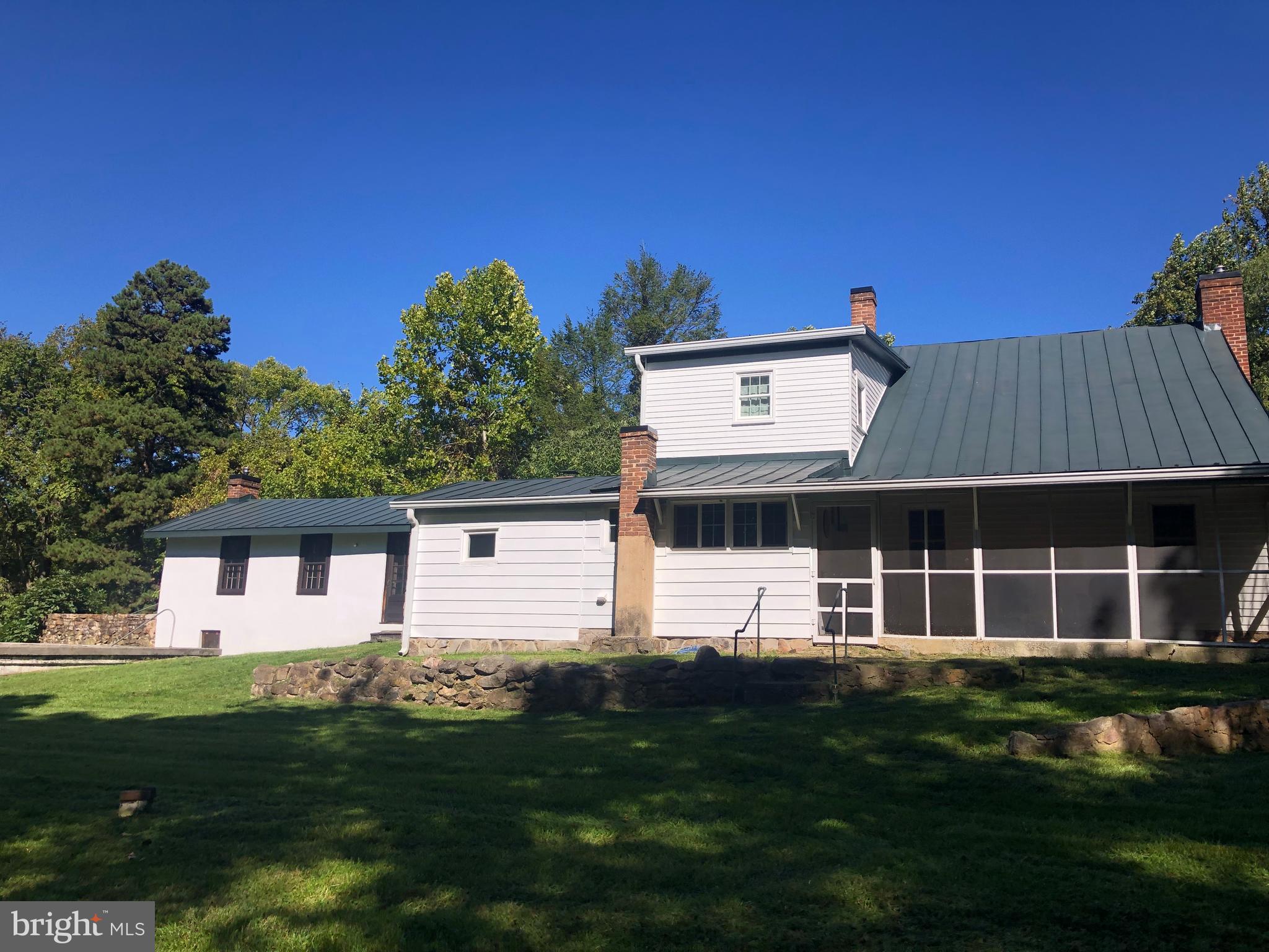 BROWNTOWN ROAD - Residential