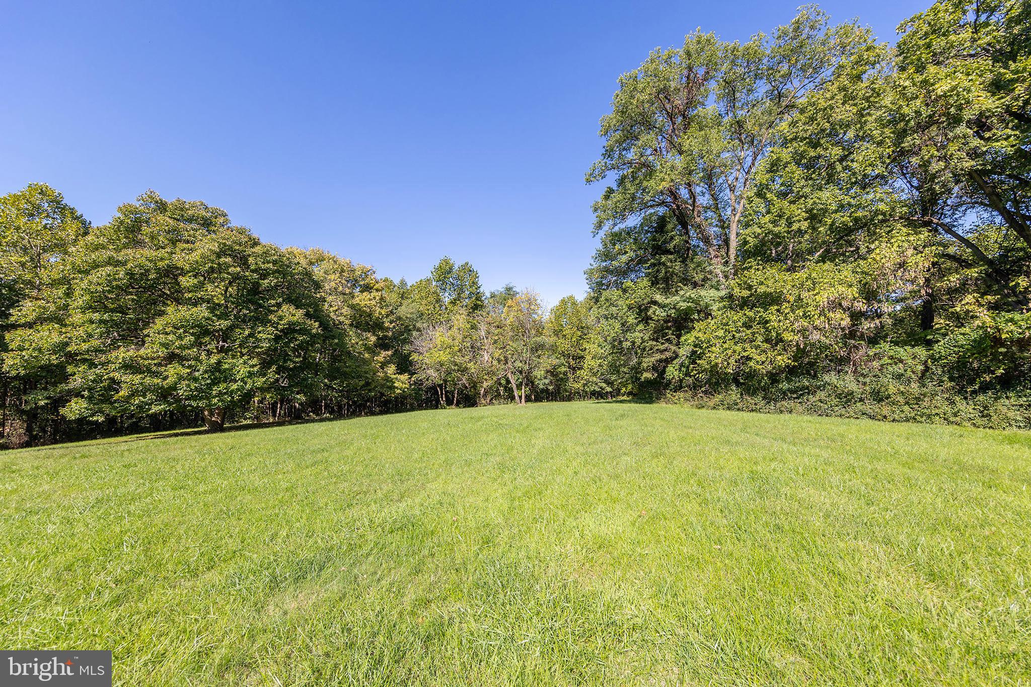 BROWNTOWN ROAD - Residential