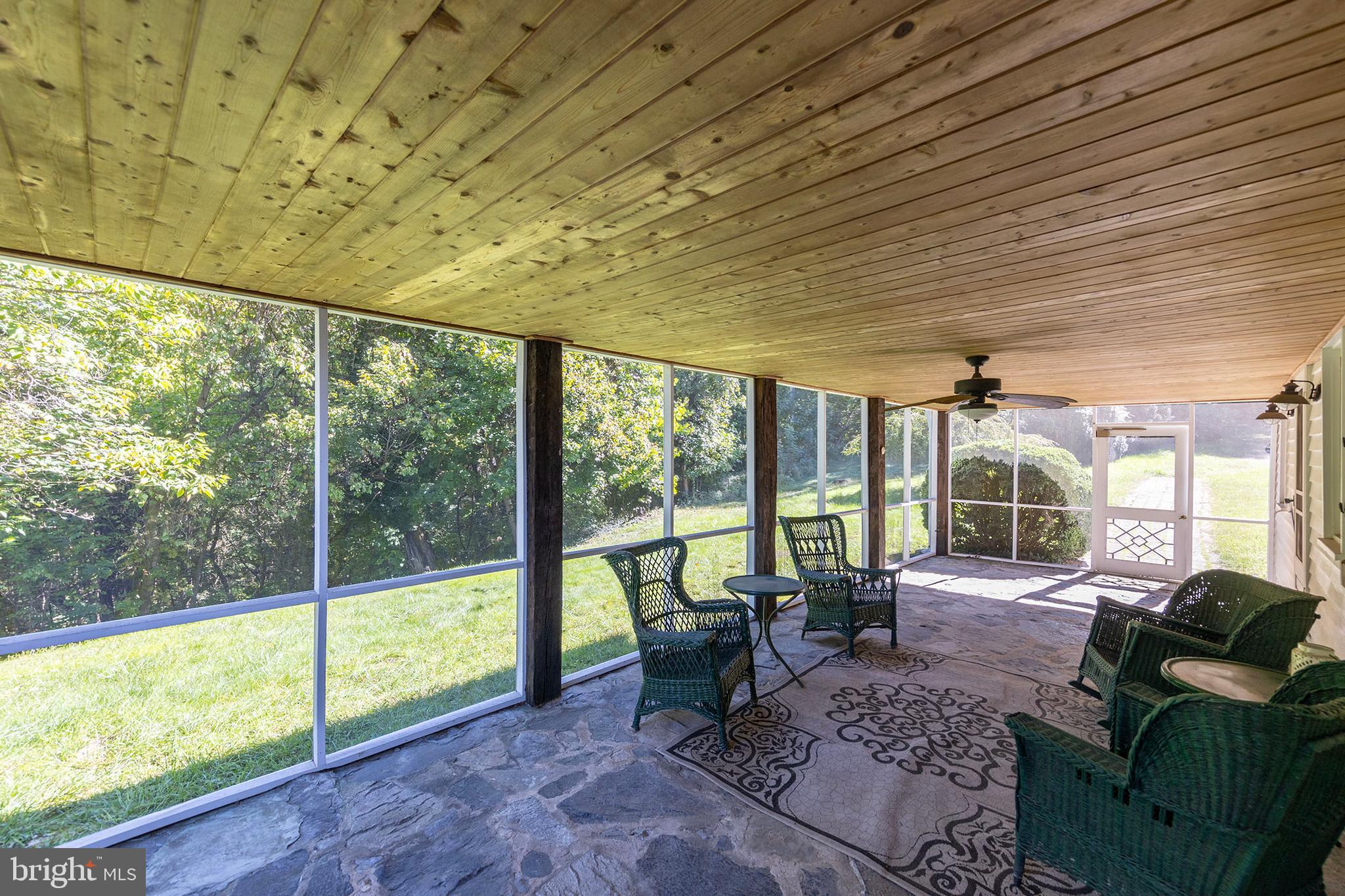 BROWNTOWN ROAD - Residential