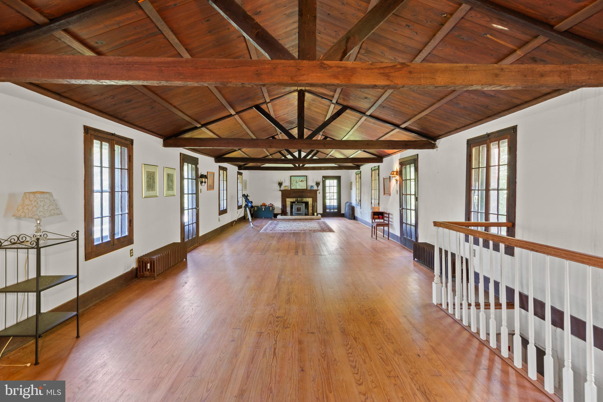 BROWNTOWN ROAD - Residential