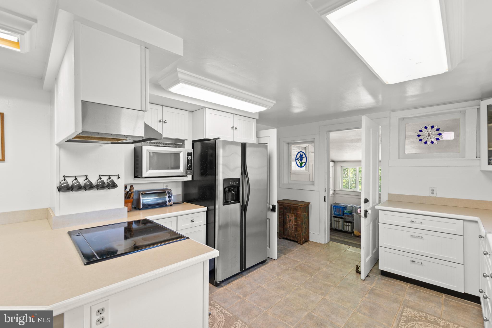 BROWNTOWN ROAD - Residential