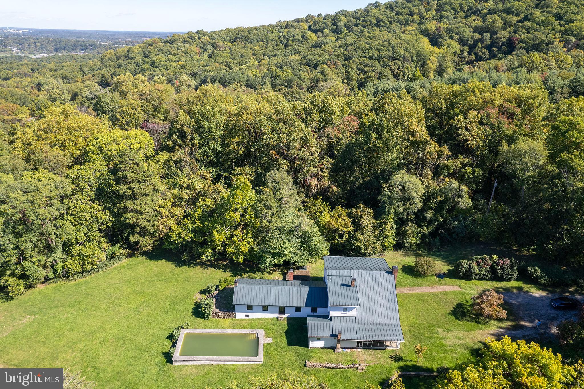 BROWNTOWN ROAD - Residential