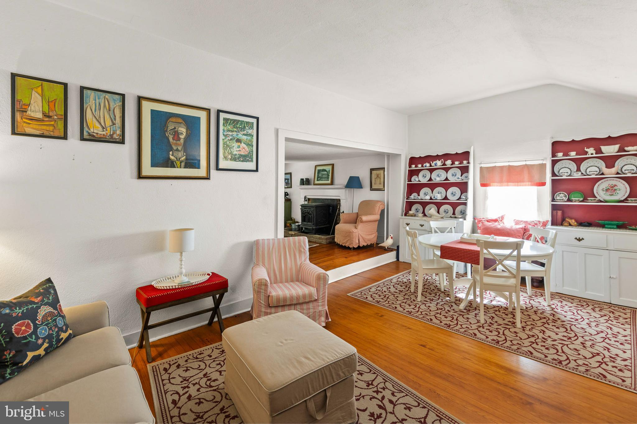 BROWNTOWN ROAD - Residential