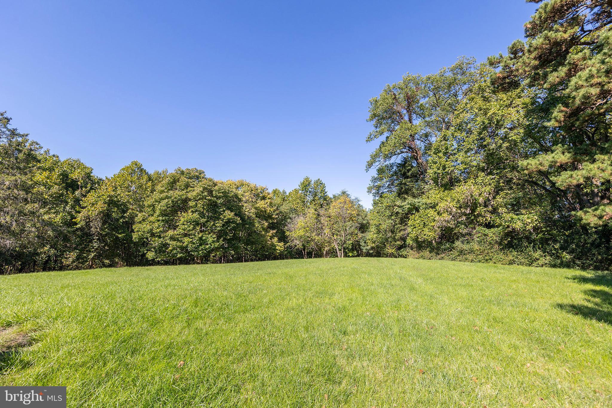 BROWNTOWN ROAD - Residential