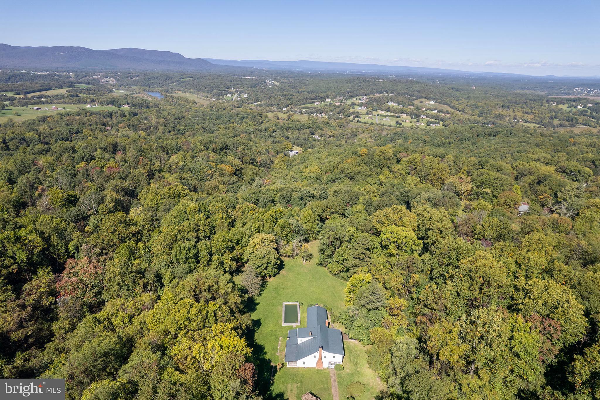 BROWNTOWN ROAD - Residential