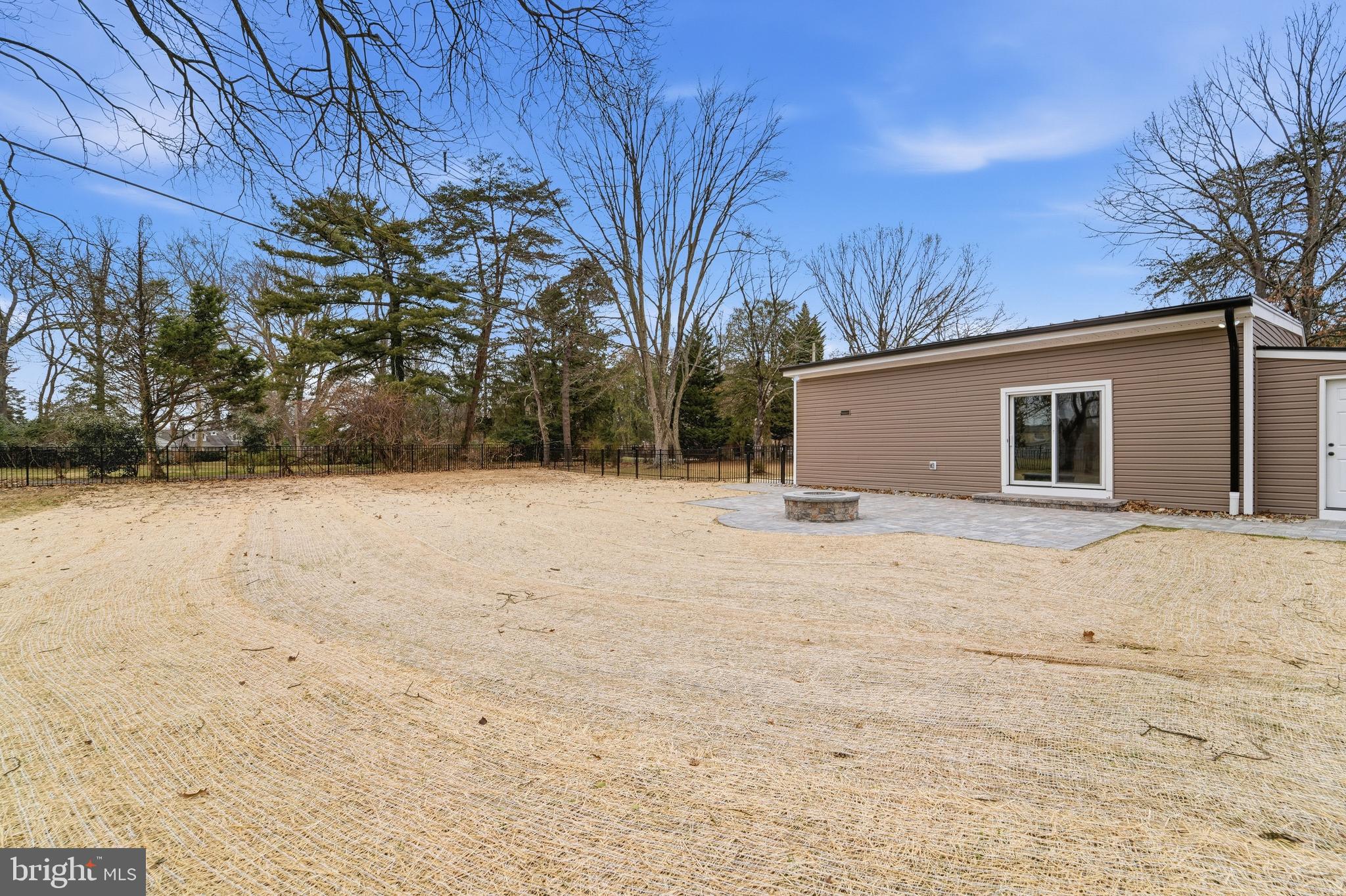 TEBBSTON ON THE MAGOTHY - Residential Lease