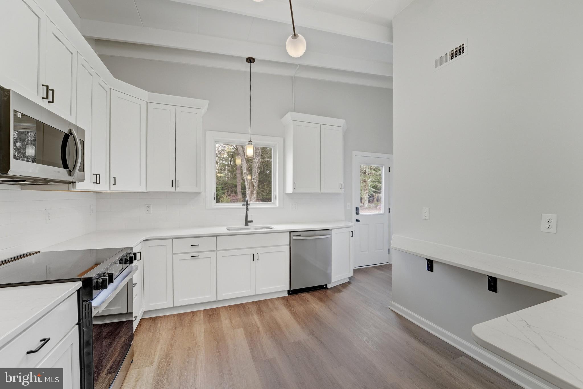 TEBBSTON ON THE MAGOTHY - Residential Lease