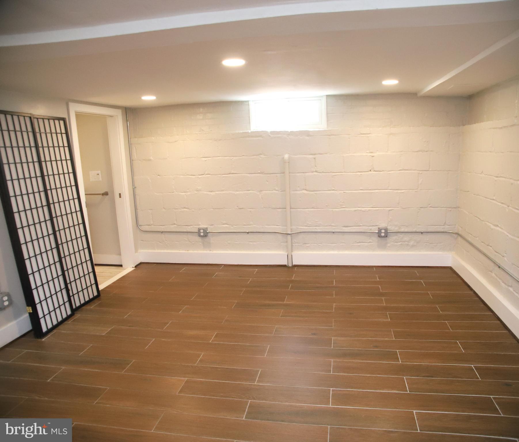 WESTMONT - Residential Lease