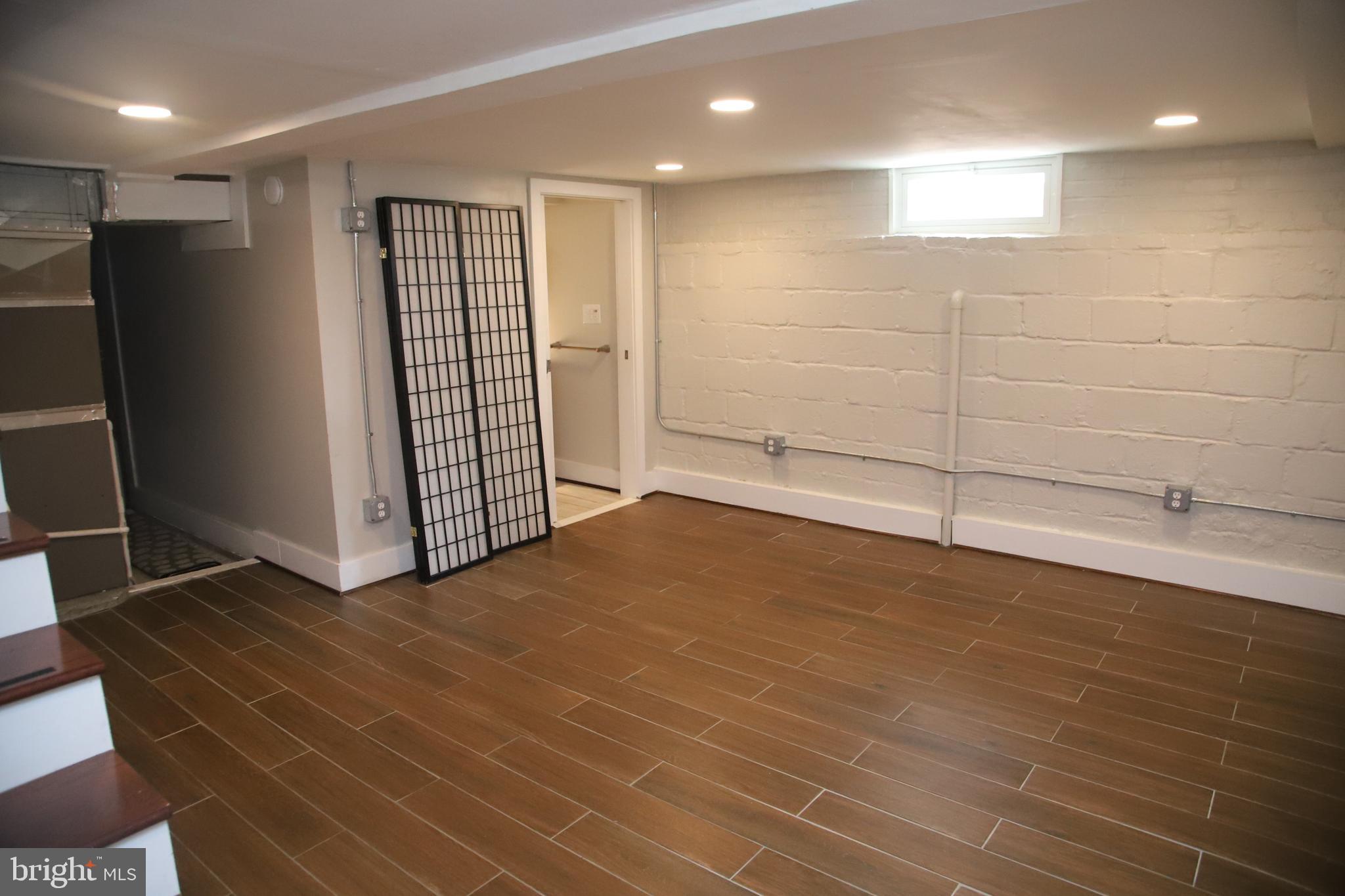 WESTMONT - Residential Lease