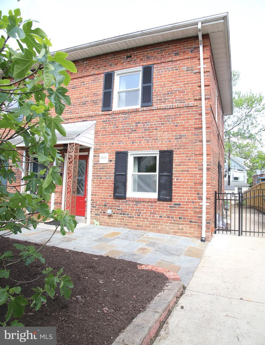 Location, Location, Location!!!! Beautifully remodeled 2BR/2BA duplex in an historic area.  Alcova Heights located off of Columbia Pike and S. Glebe Rd. with access to Single Metro and ART bus service to Pentagon, Pentagon City, Ballston, and direct Metro buses to Downtown DC.  Duplex includes refinished driveway, new fence, redesigned kitchen with efficient dishwasher, redesigned upstairs and downstairs bathrooms. Newly refurbished basement ( a perfect home office or a playroom) new washer and dryer.  Landscaped yard in both front and back with beautiful private patio and storage shed.  Restaurants are very close.  Great schools and neighborhood.  Don't wait too long...