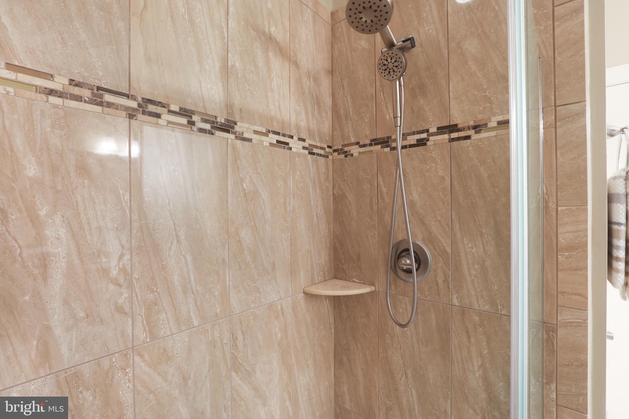 FALLSTON COMMONS - Residential