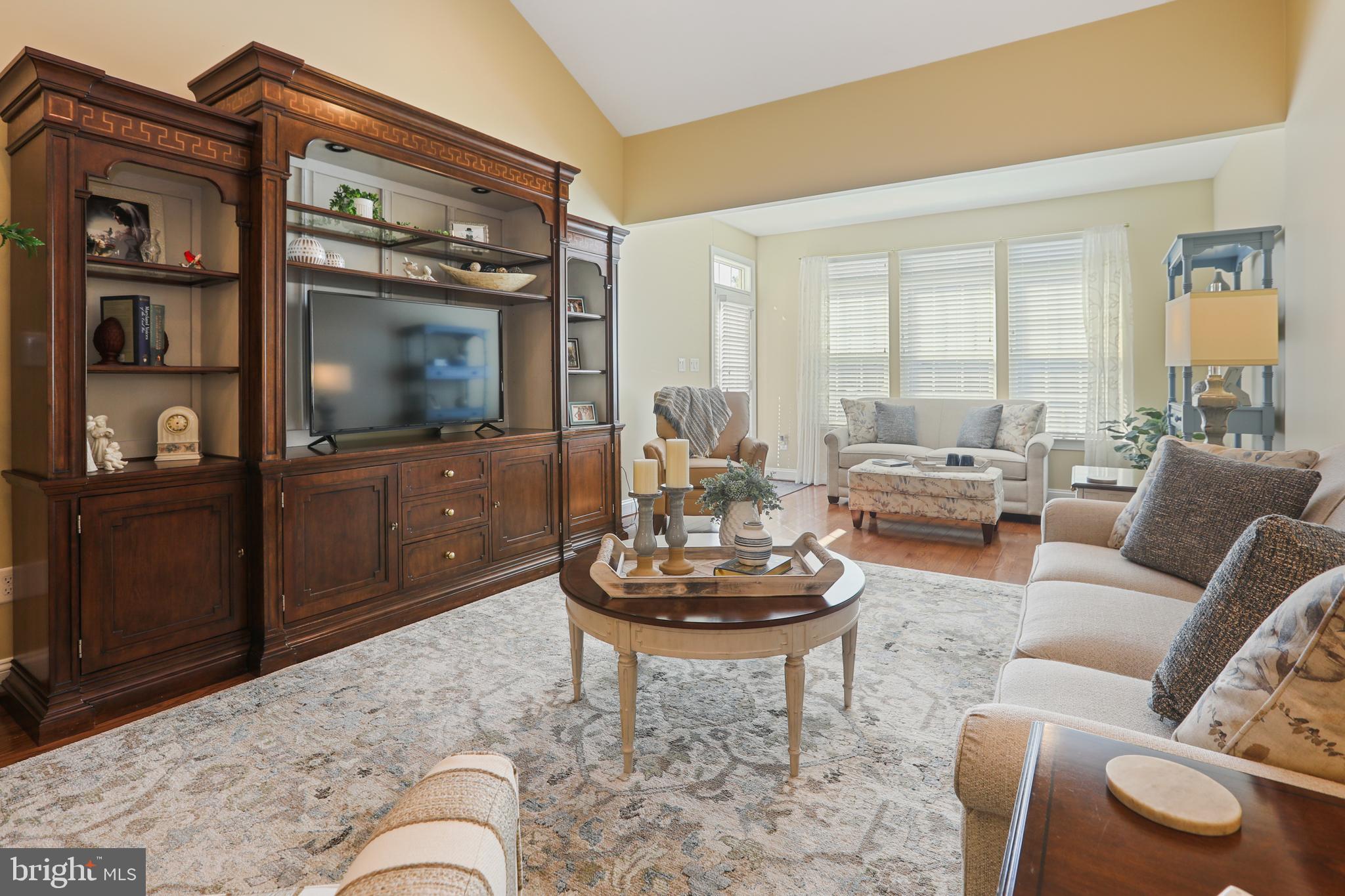 FALLSTON COMMONS - Residential