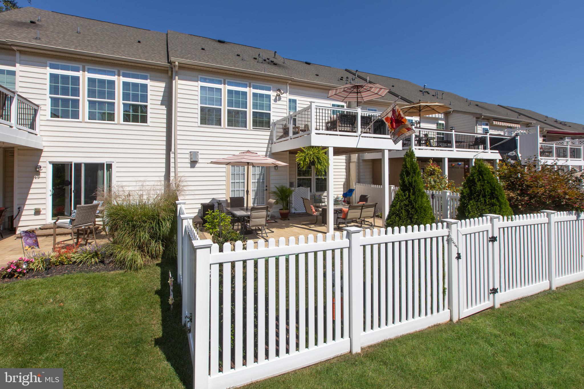 FALLSTON COMMONS - Residential