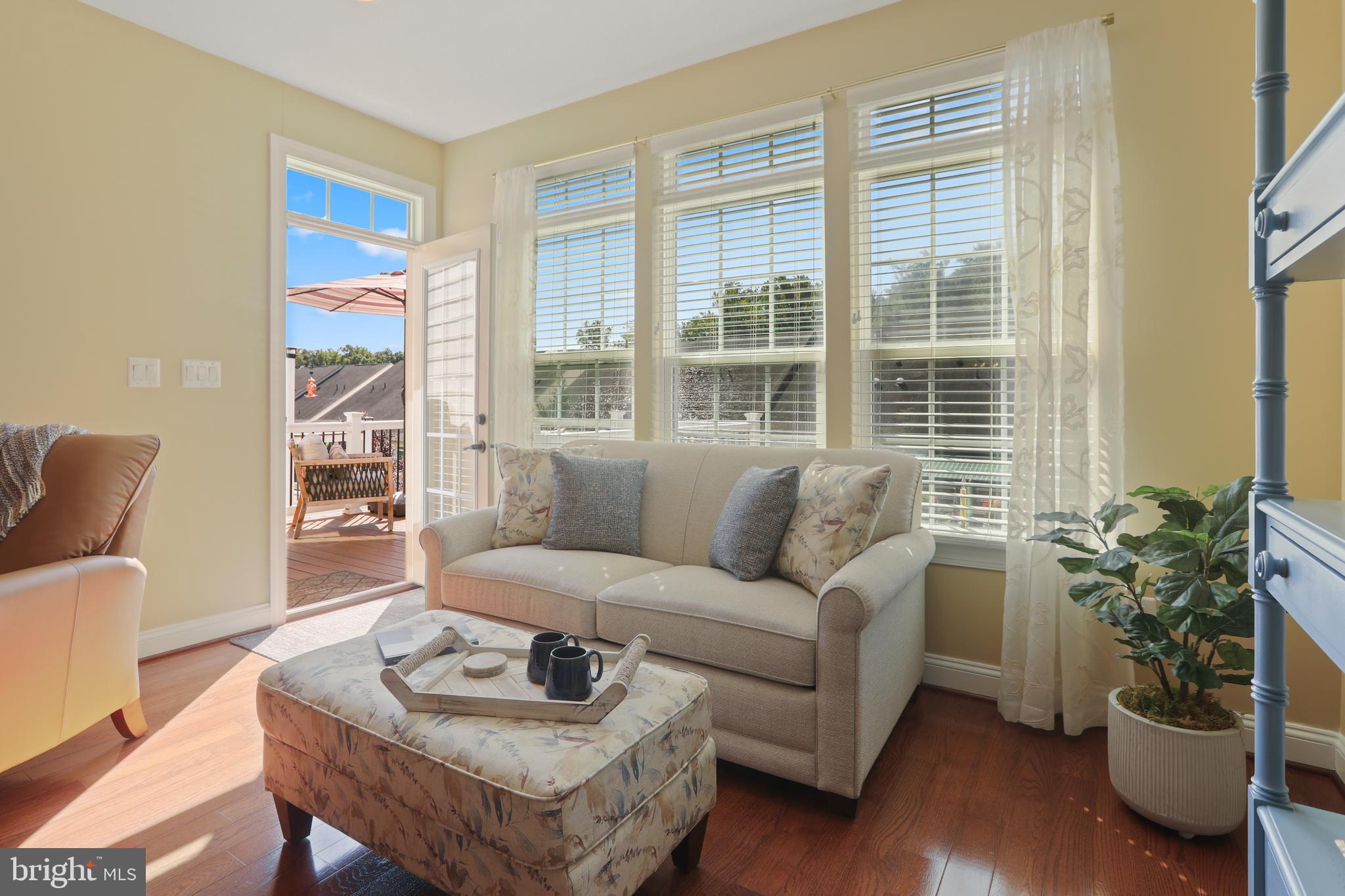 FALLSTON COMMONS - Residential