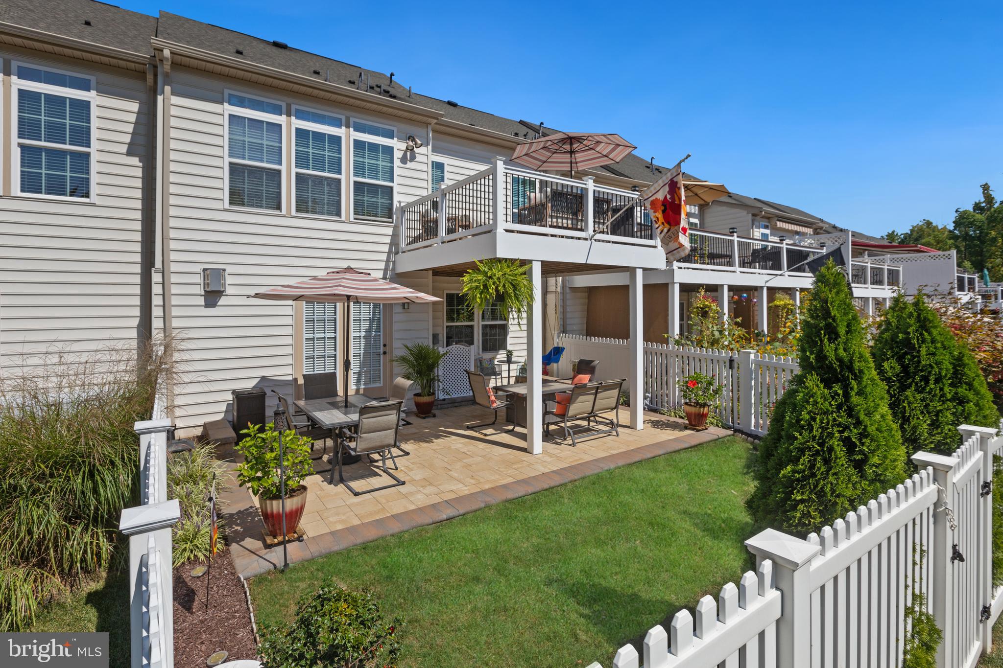 FALLSTON COMMONS - Residential