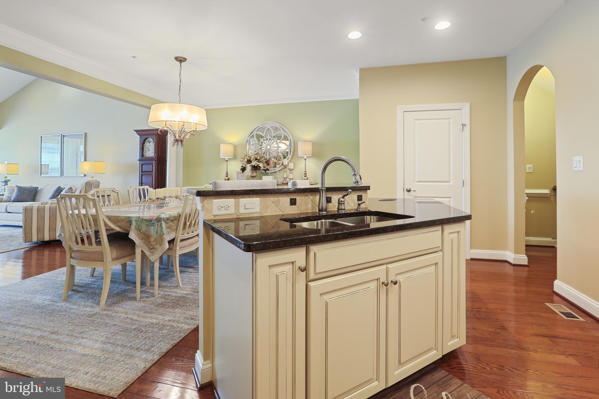 FALLSTON COMMONS - Residential