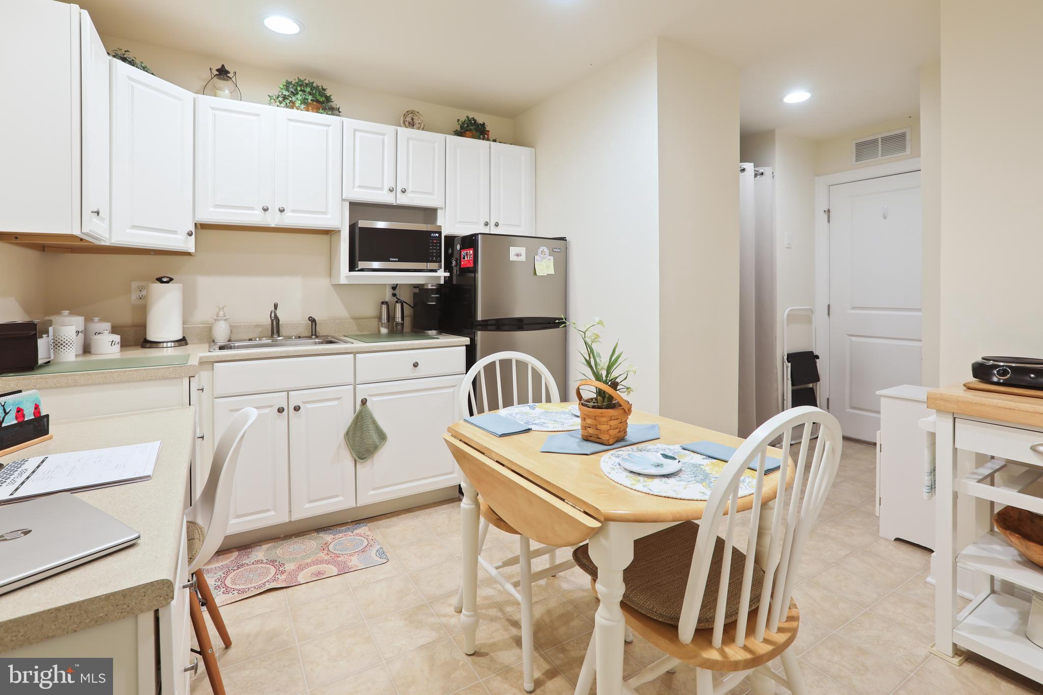 FALLSTON COMMONS - Residential