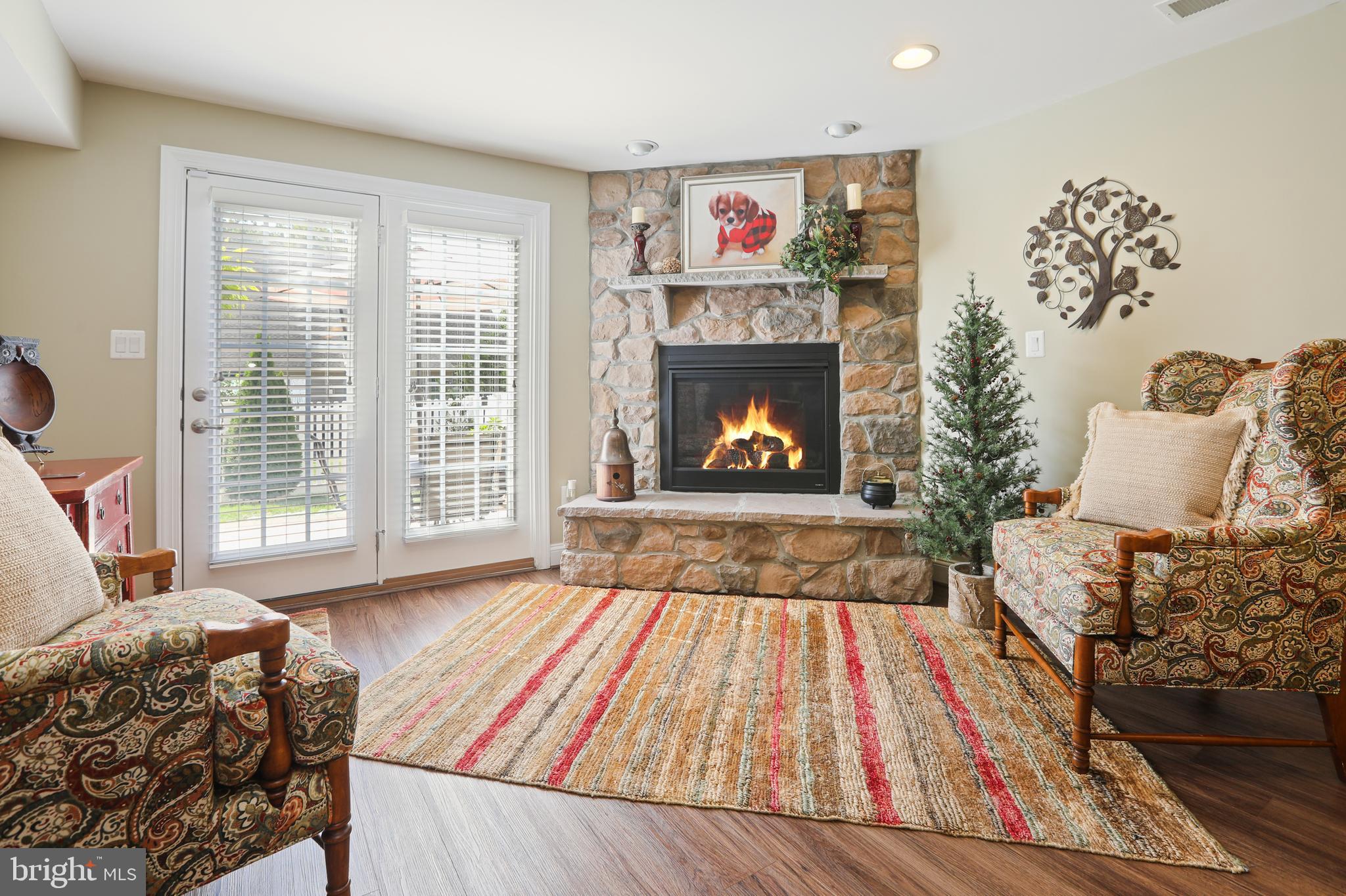 FALLSTON COMMONS - Residential