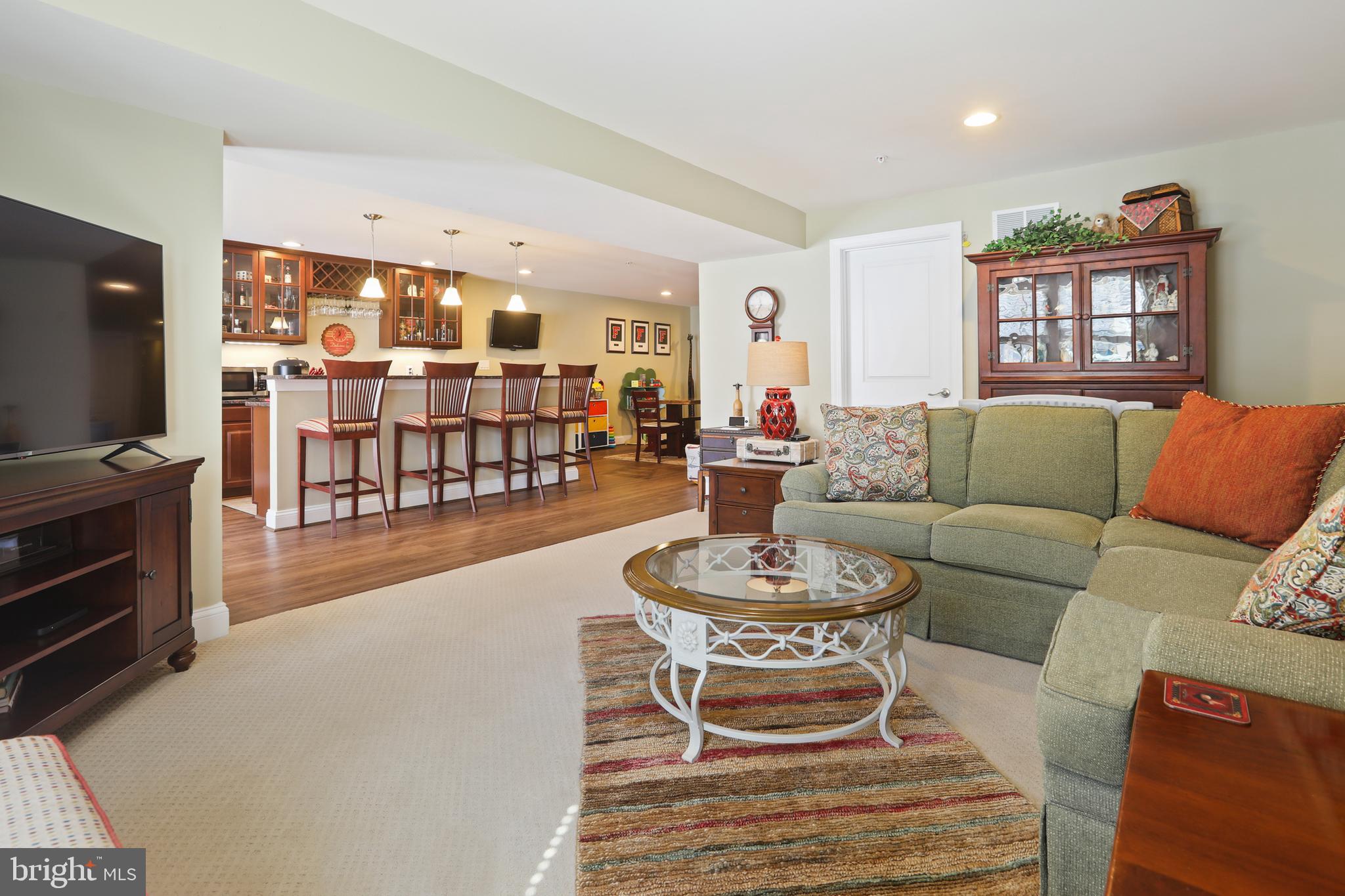 FALLSTON COMMONS - Residential