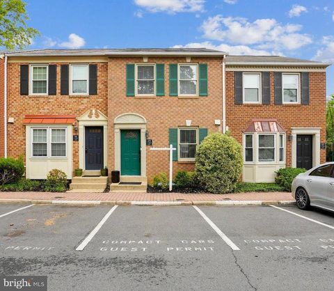 Photo of 1179 N Vernon Street, ARLINGTON, VA 22201 (MLS # VAAR2072134)