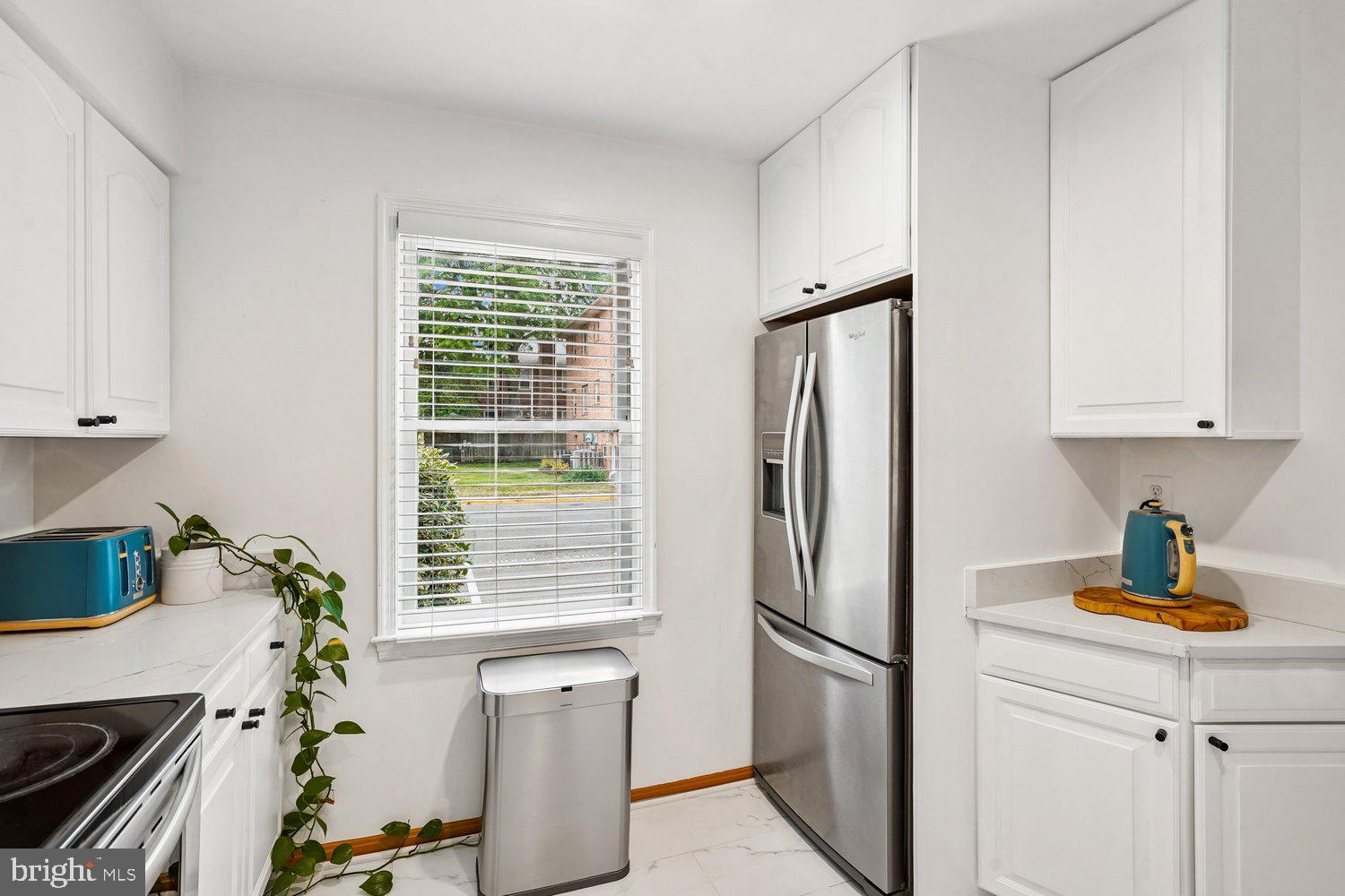 1179 N VERNON STREET