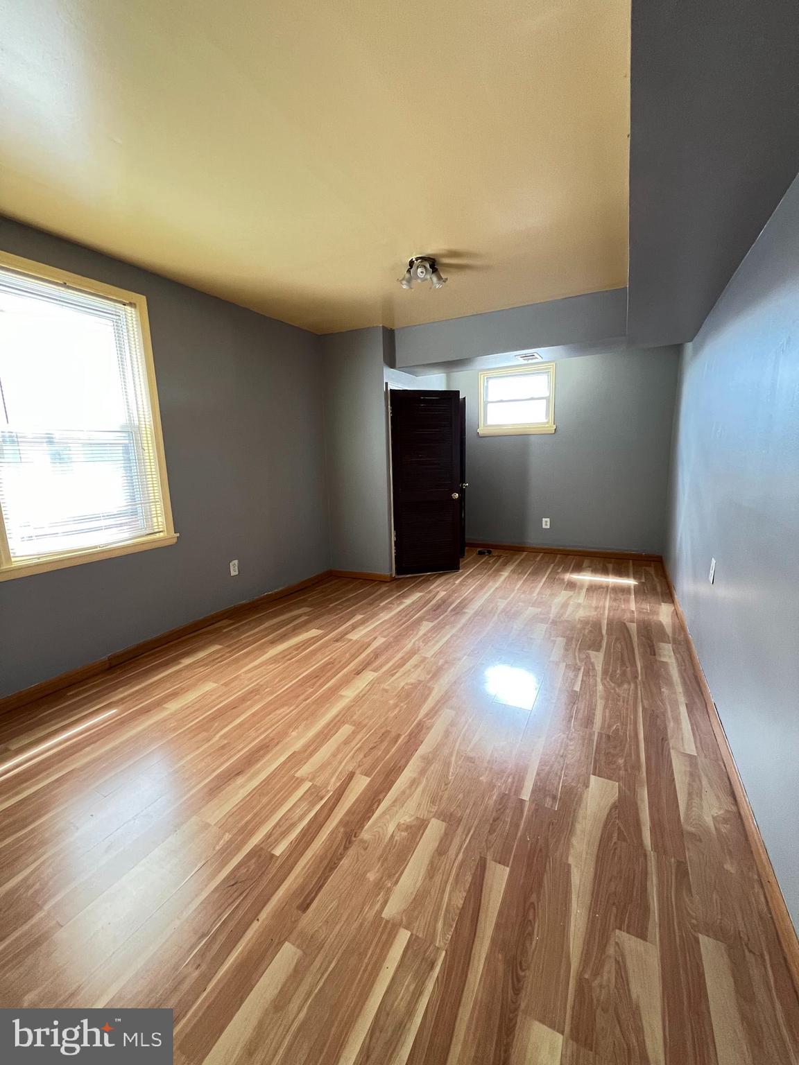 BELLA VISTA - Commercial Sale