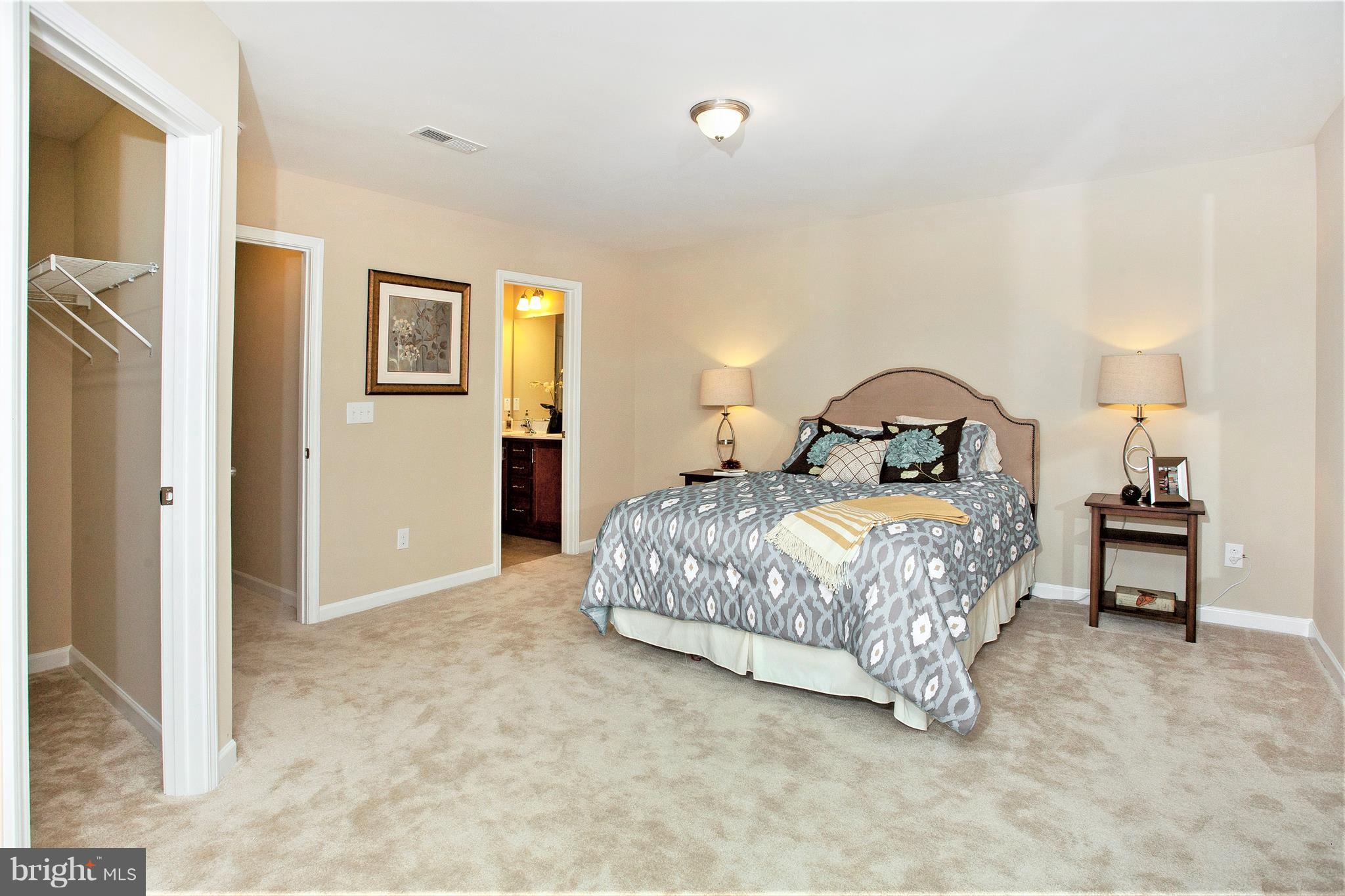 MCCAULEY CROSSING - Residential