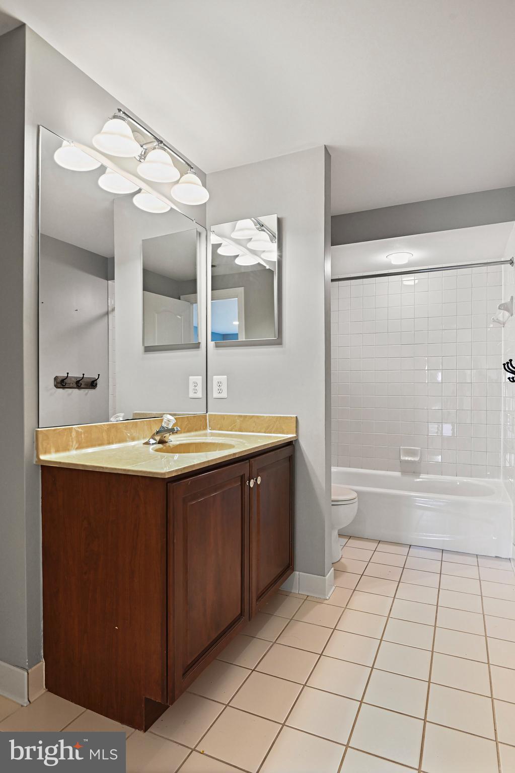 CARRINGTON - Residential