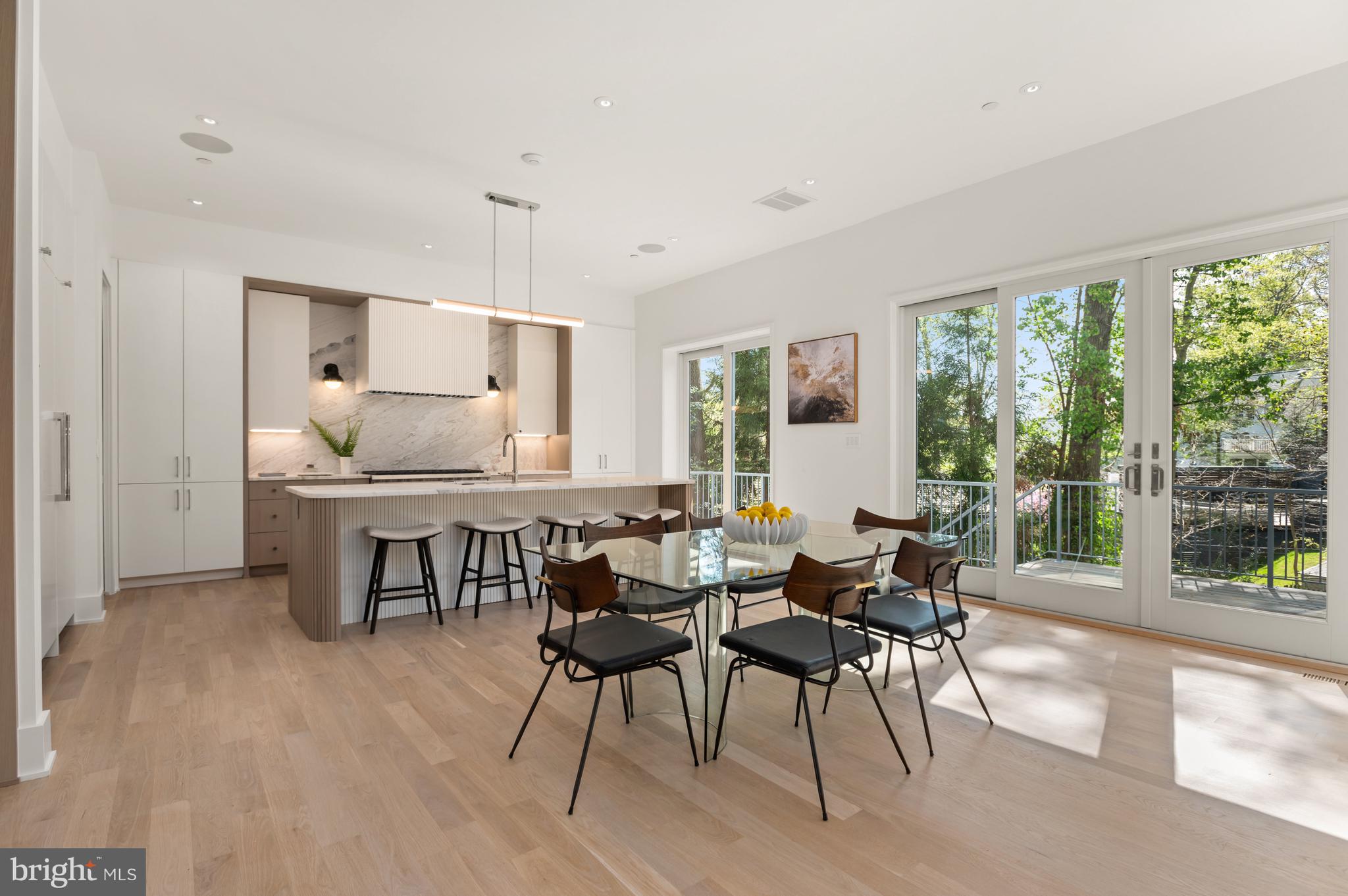 FOREST HILLS - Residential