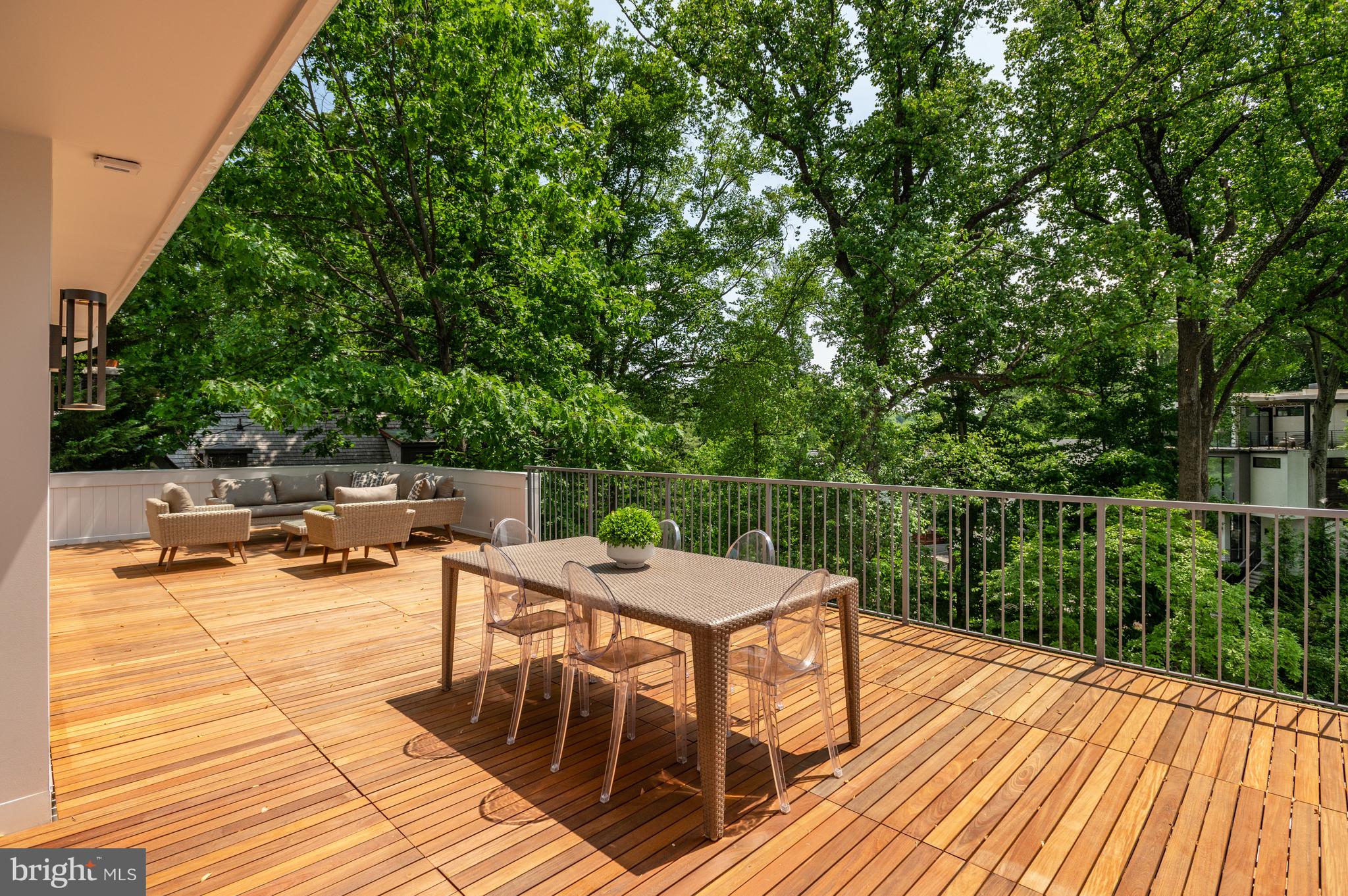 FOREST HILLS - Residential
