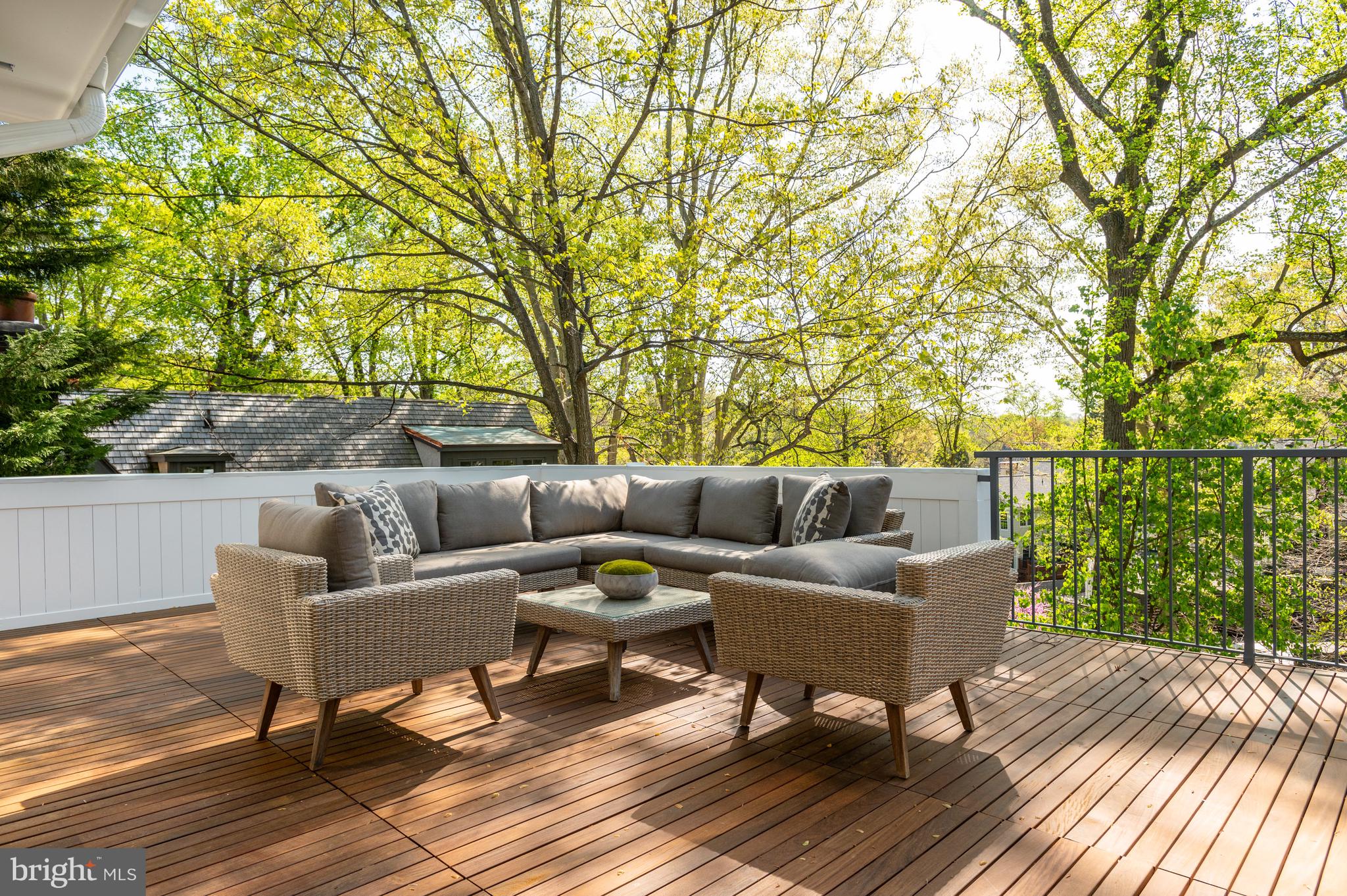 FOREST HILLS - Residential