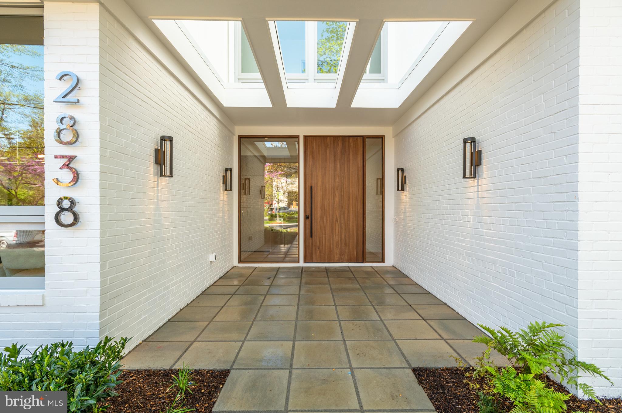 FOREST HILLS - Residential