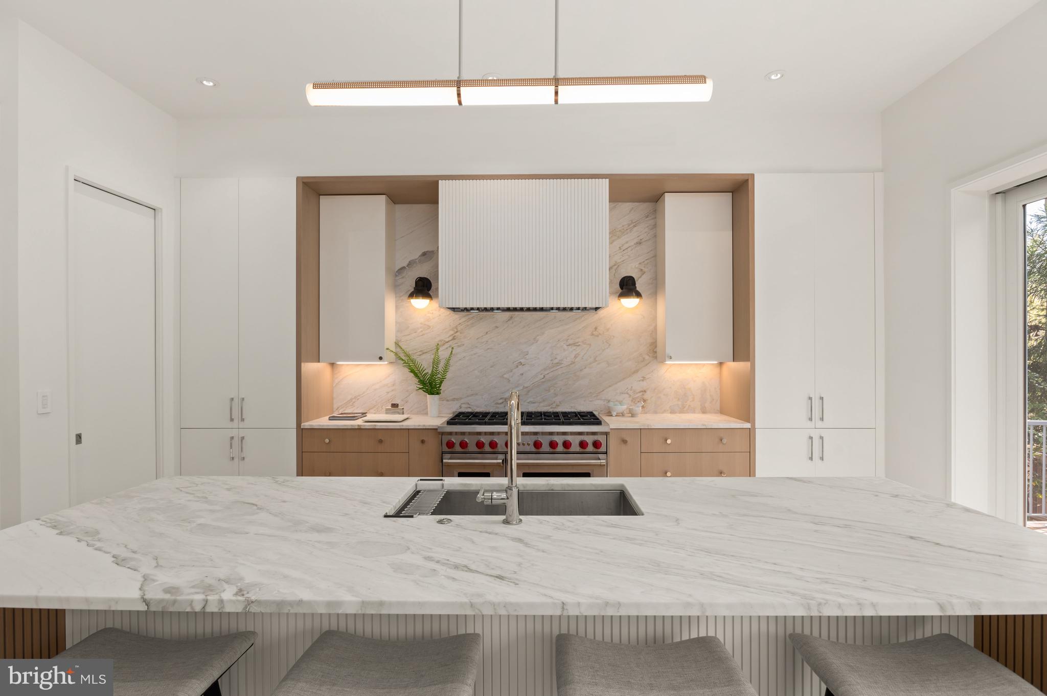 FOREST HILLS - Residential