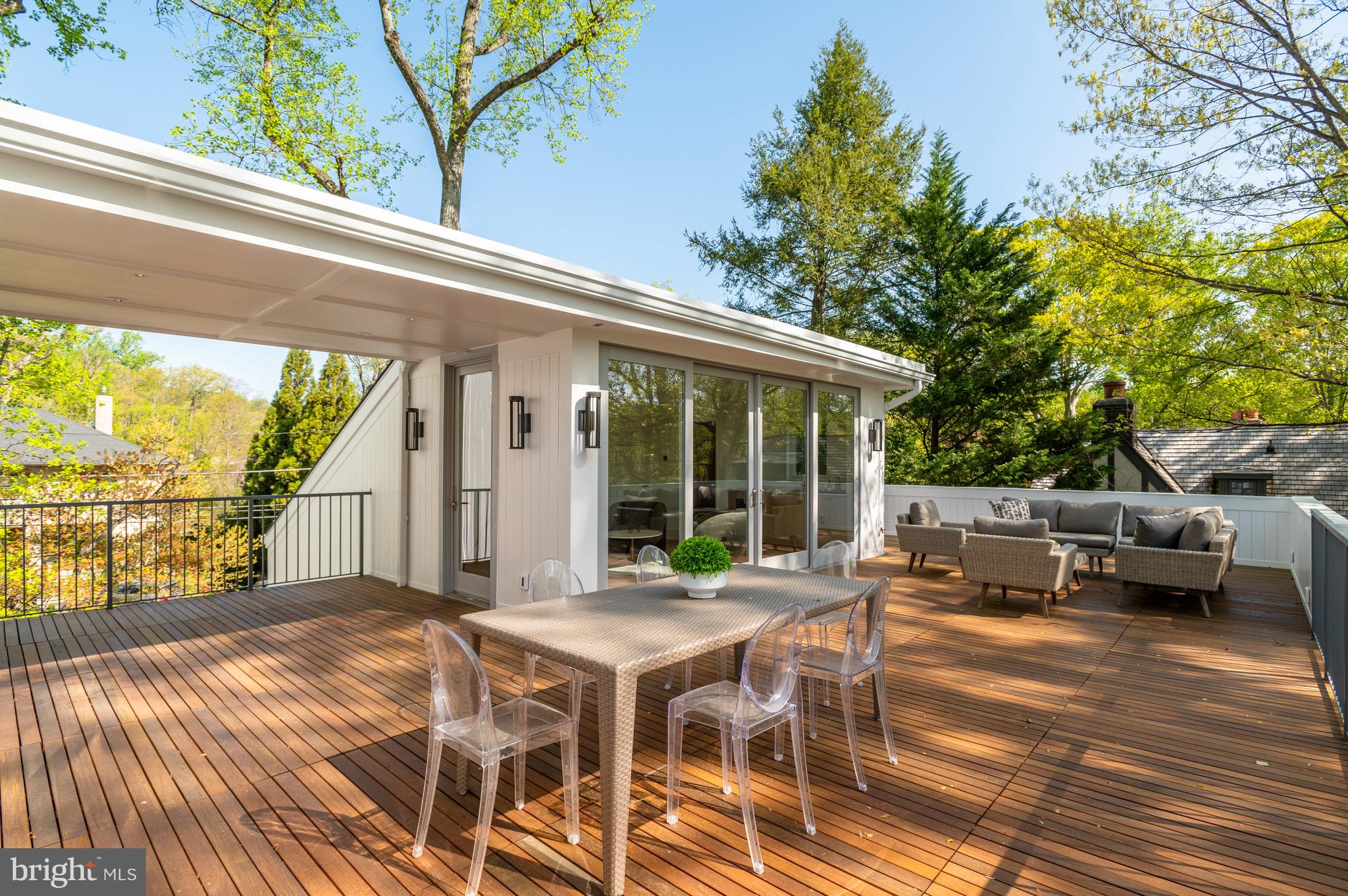 FOREST HILLS - Residential