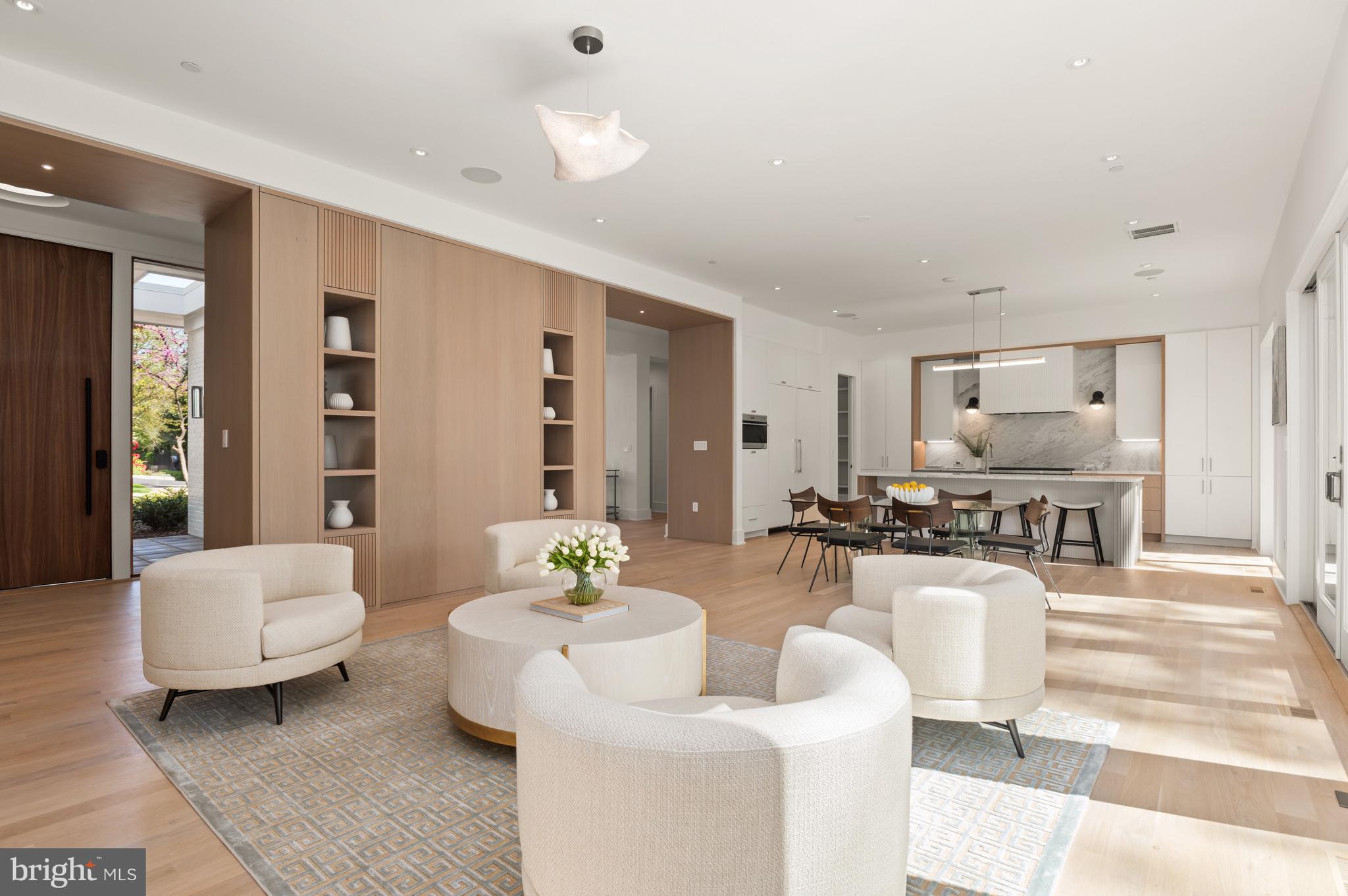 FOREST HILLS - Residential