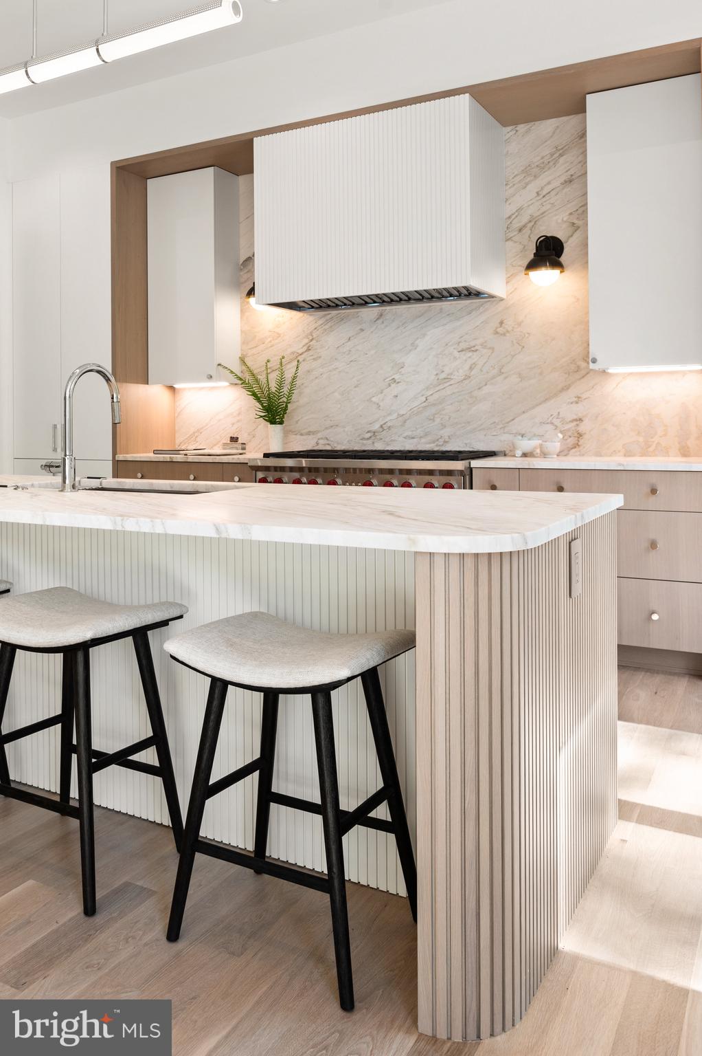 FOREST HILLS - Residential