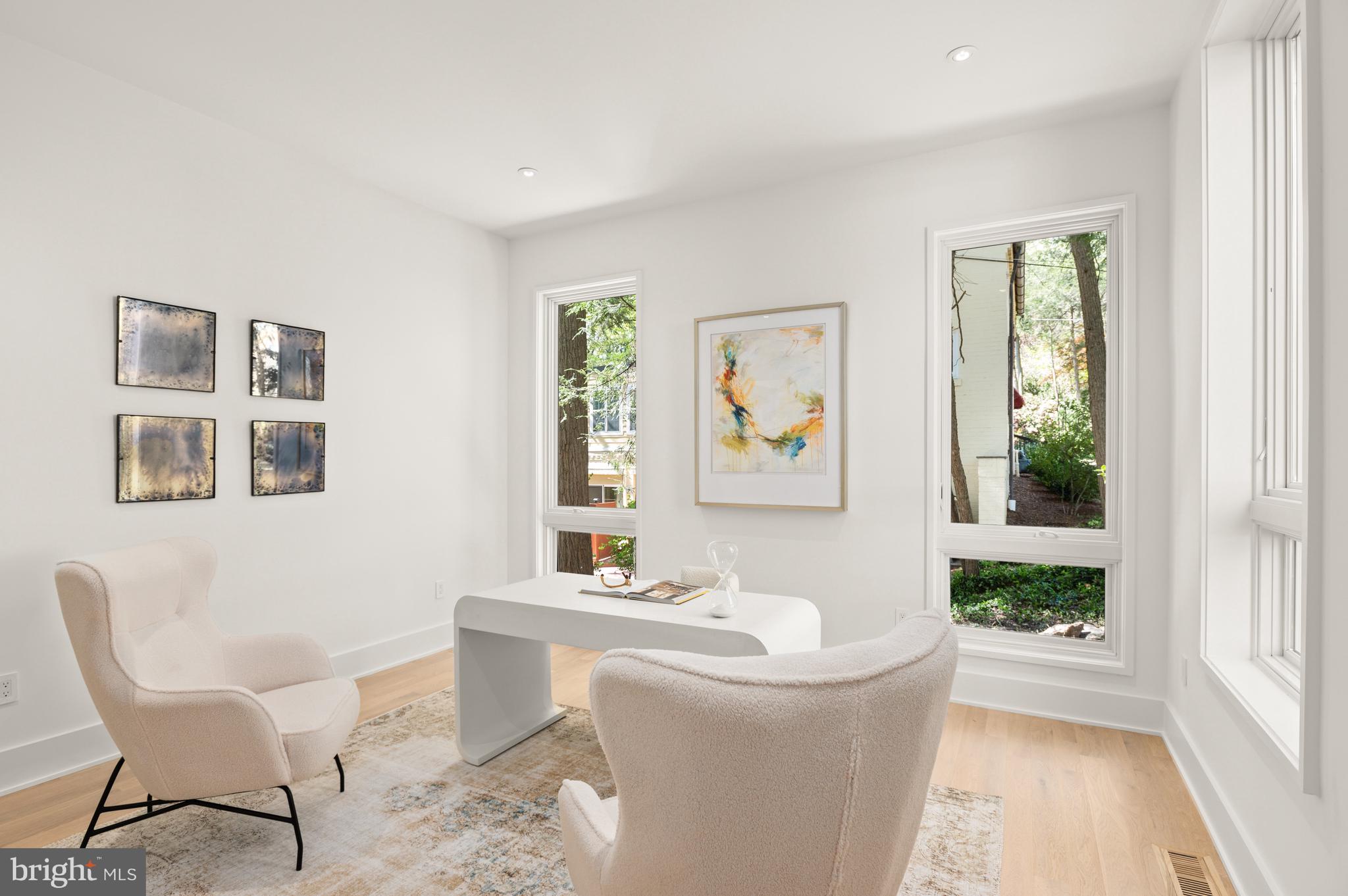 FOREST HILLS - Residential
