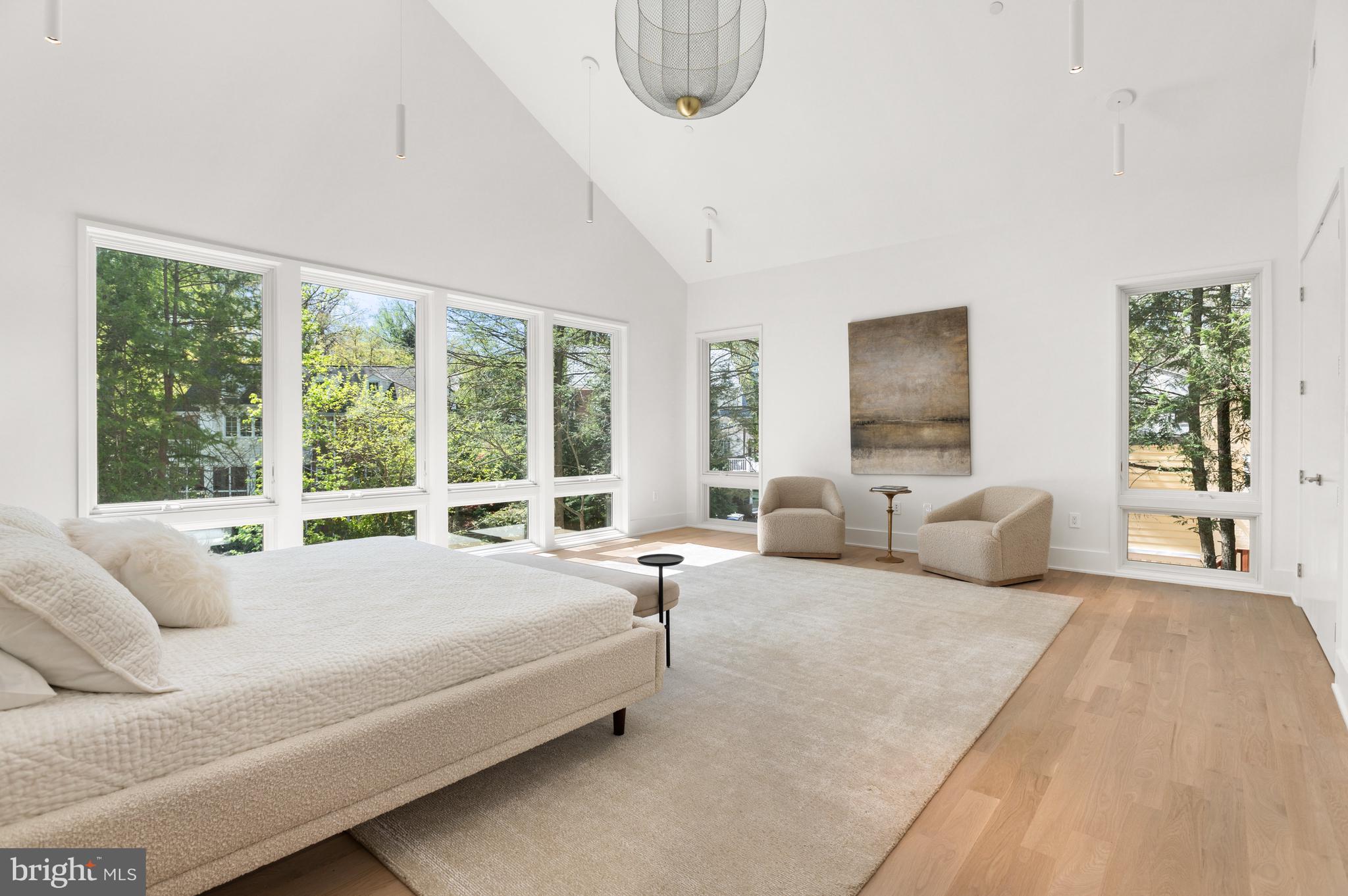 FOREST HILLS - Residential