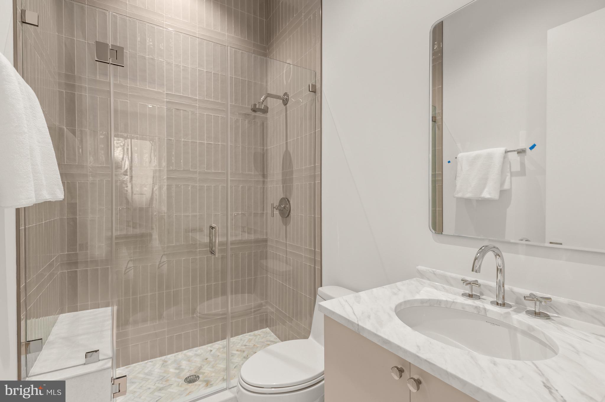 FOREST HILLS - Residential