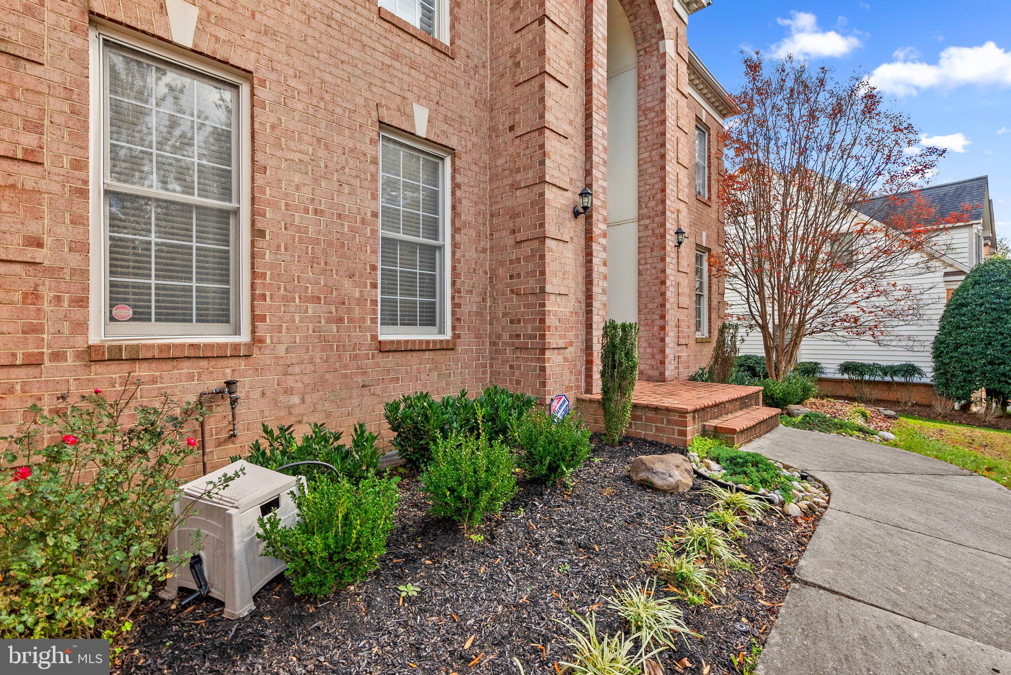 WILLOWS OF POTOMAC - Residential