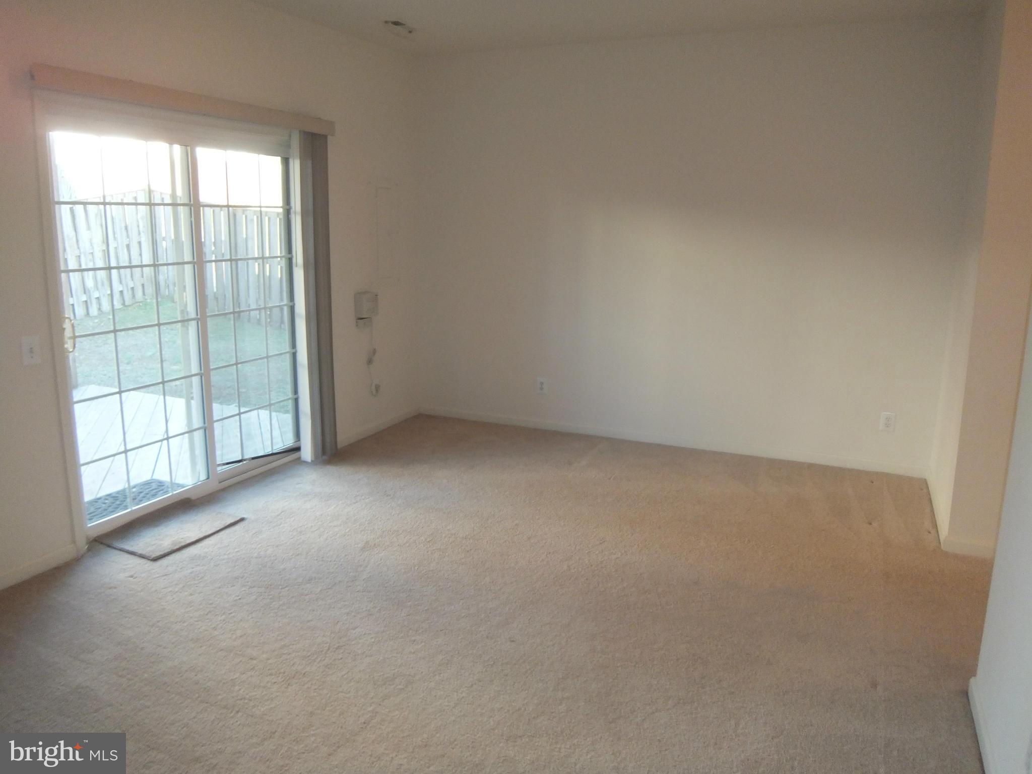 RIVER OAKS - Residential Lease