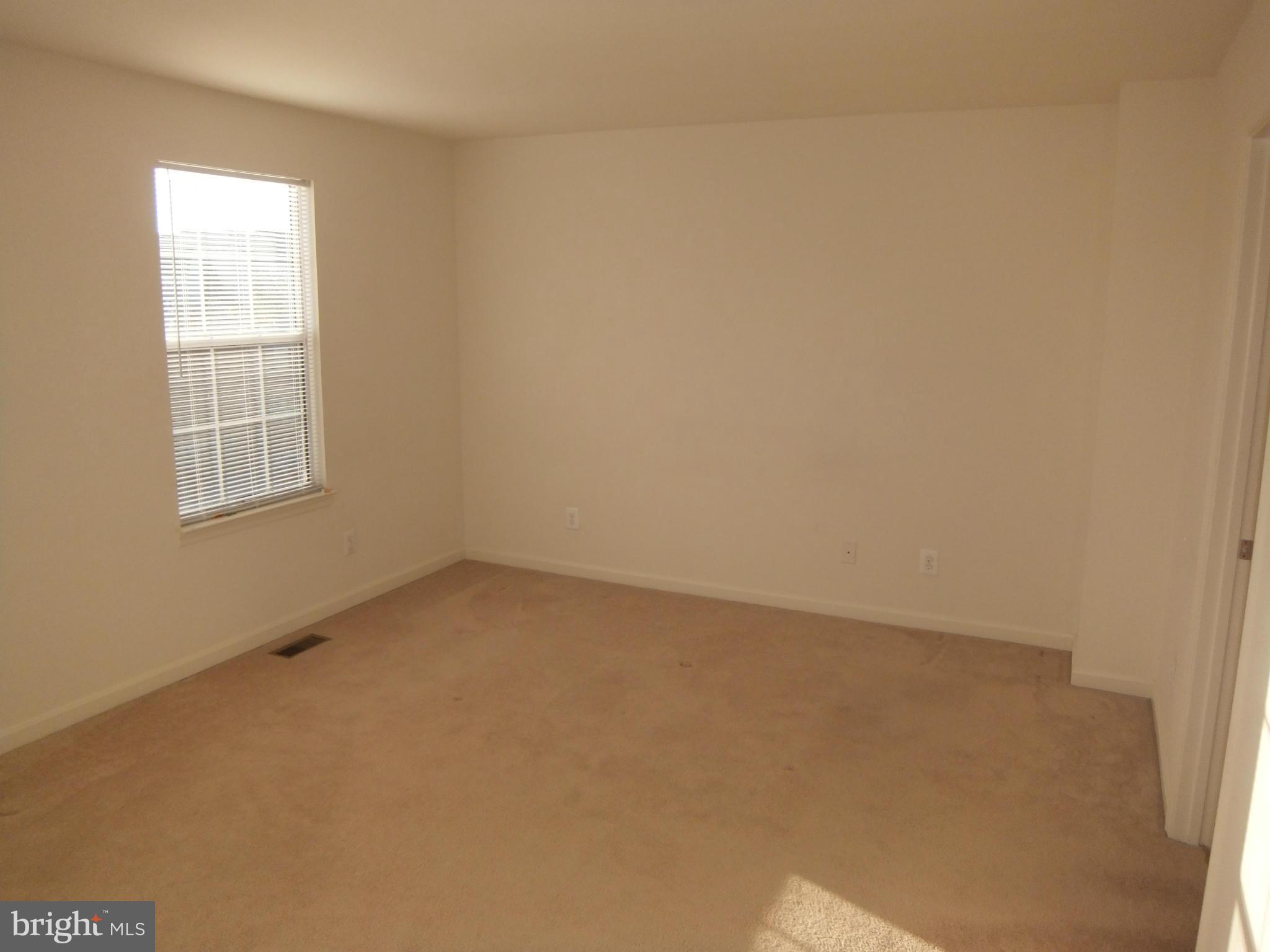 RIVER OAKS - Residential Lease