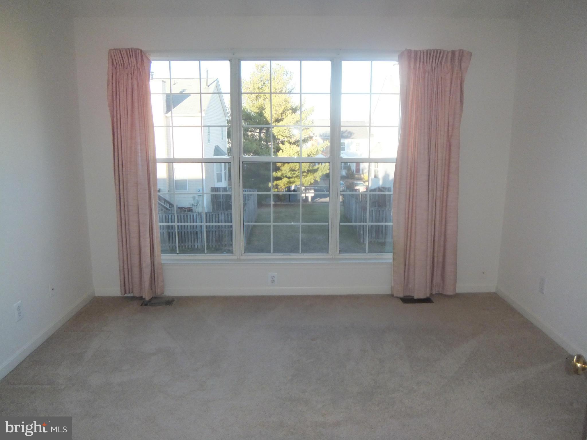 RIVER OAKS - Residential Lease