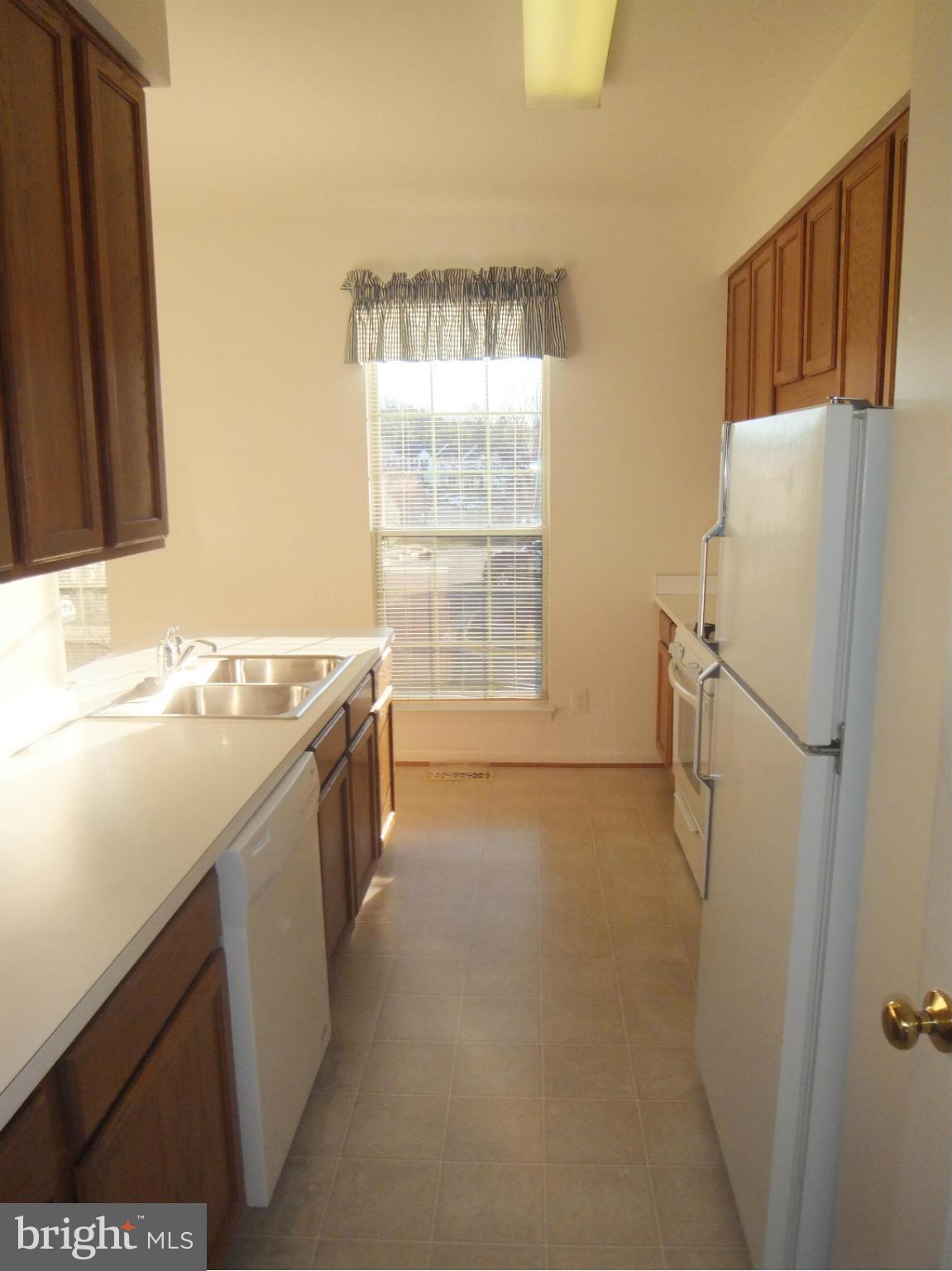 RIVER OAKS - Residential Lease