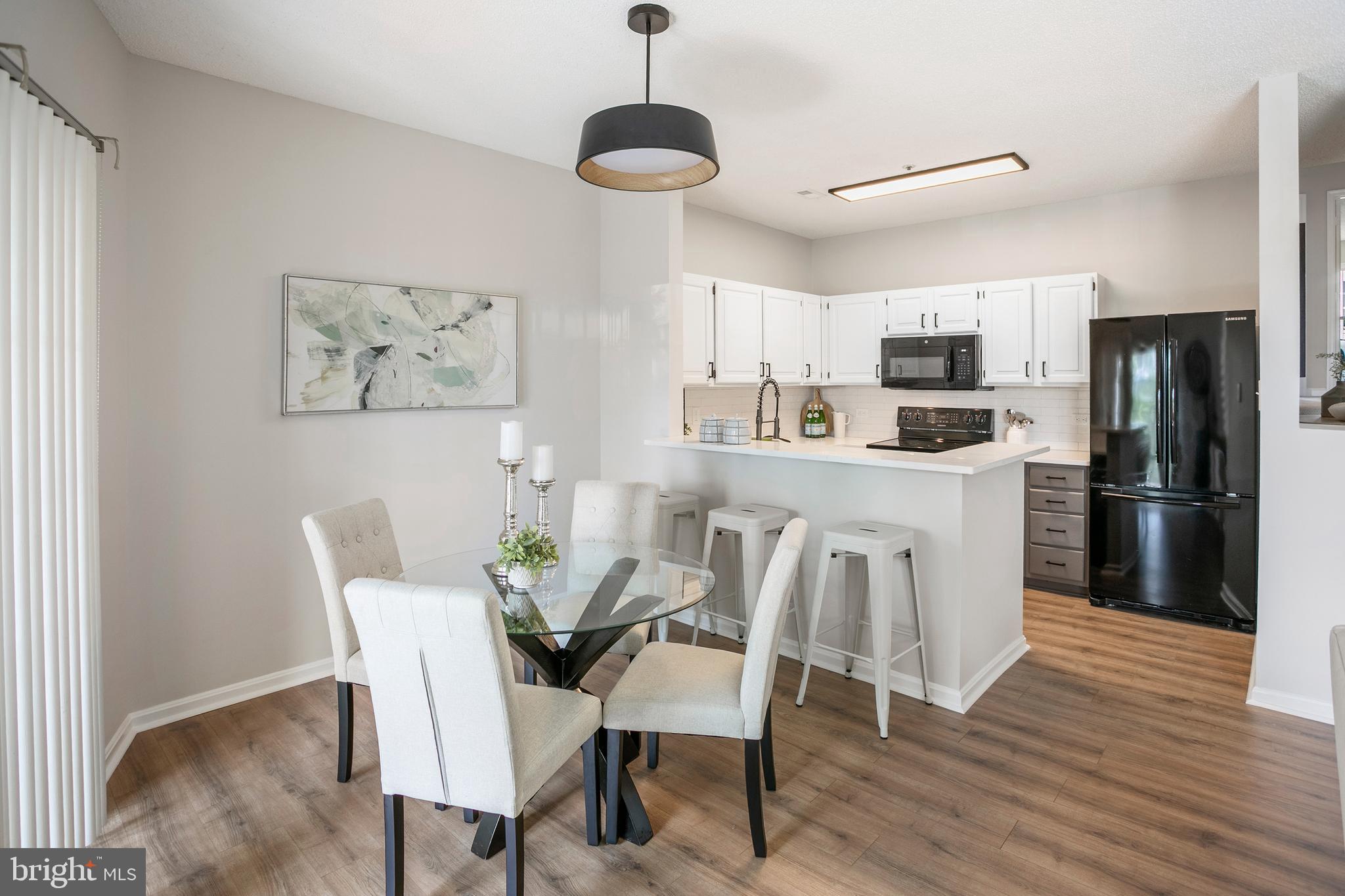 HILLWOOD - Residential